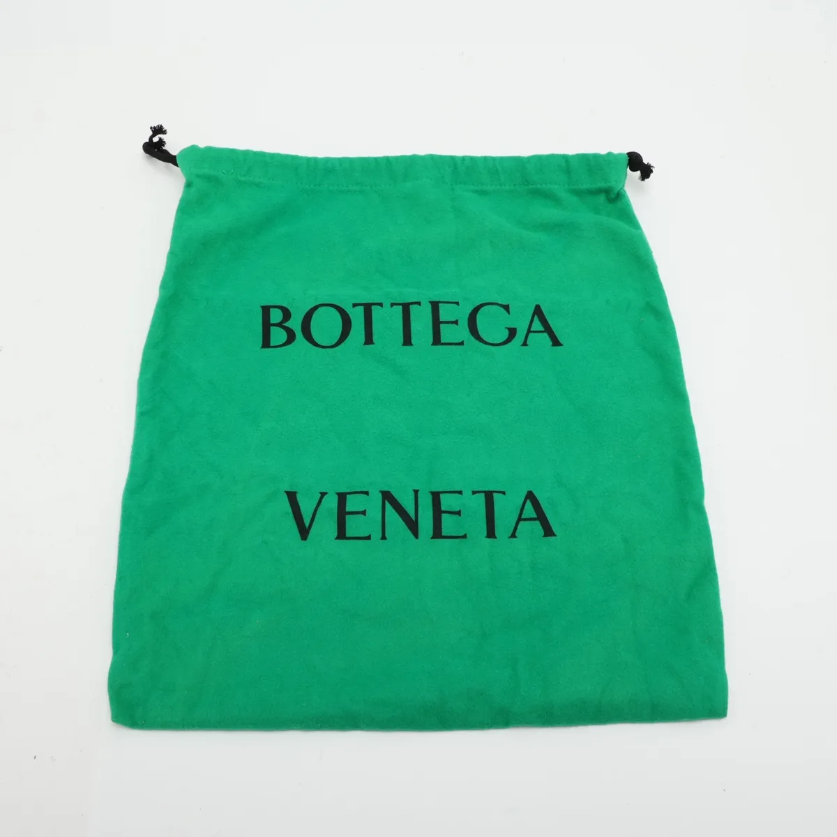 The Pouch Leather Shoulder Bag Green — view 8