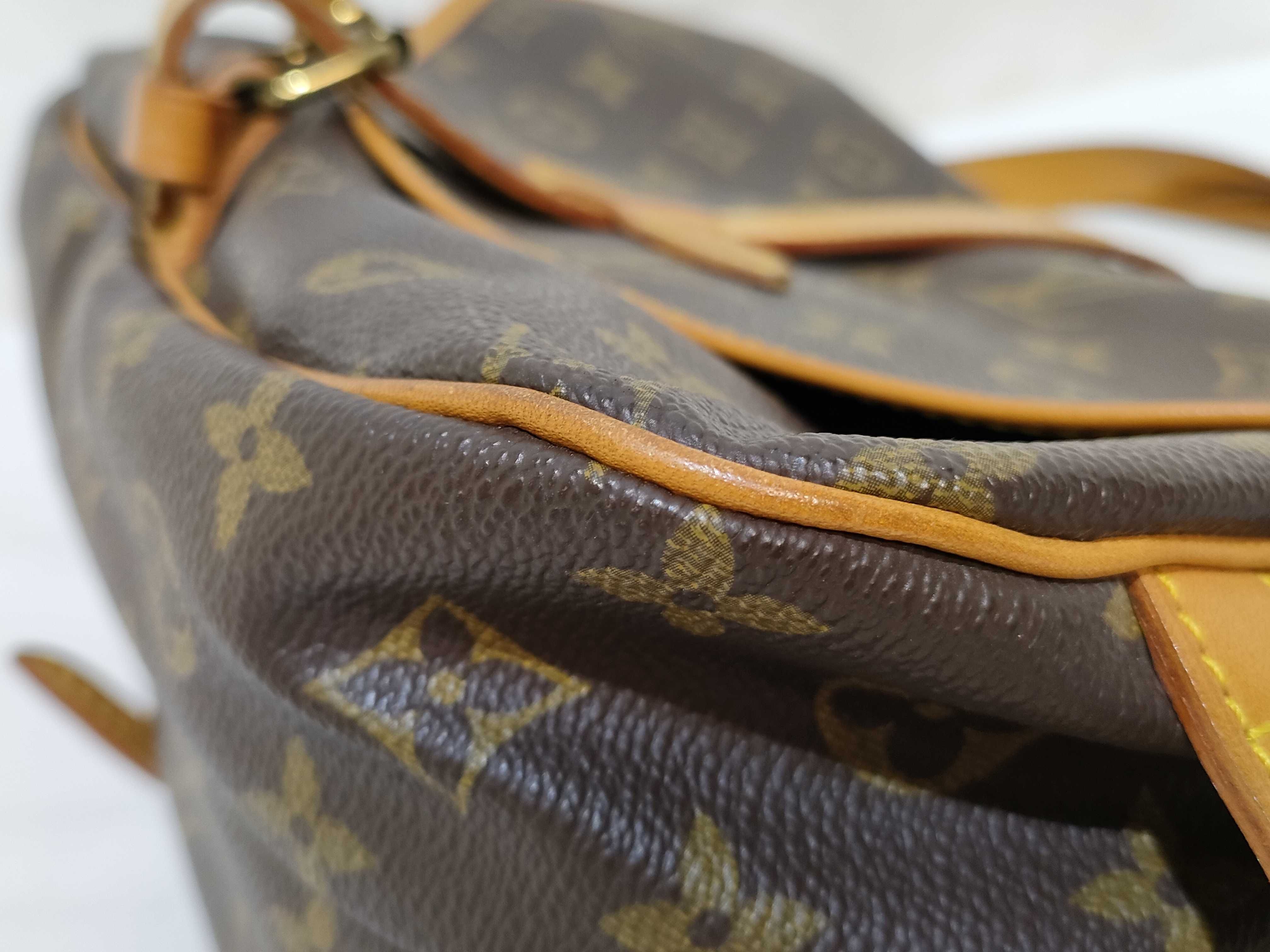 Monogram LV Saumur Shoulder Bag — view 6