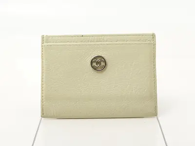 Caviar leather (bags), notebook covers, card cases