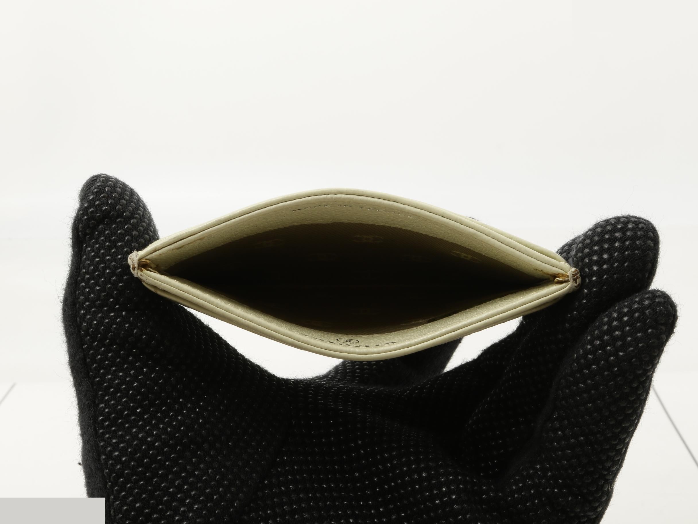 Caviar leather (bags), notebook covers, card cases — view 4