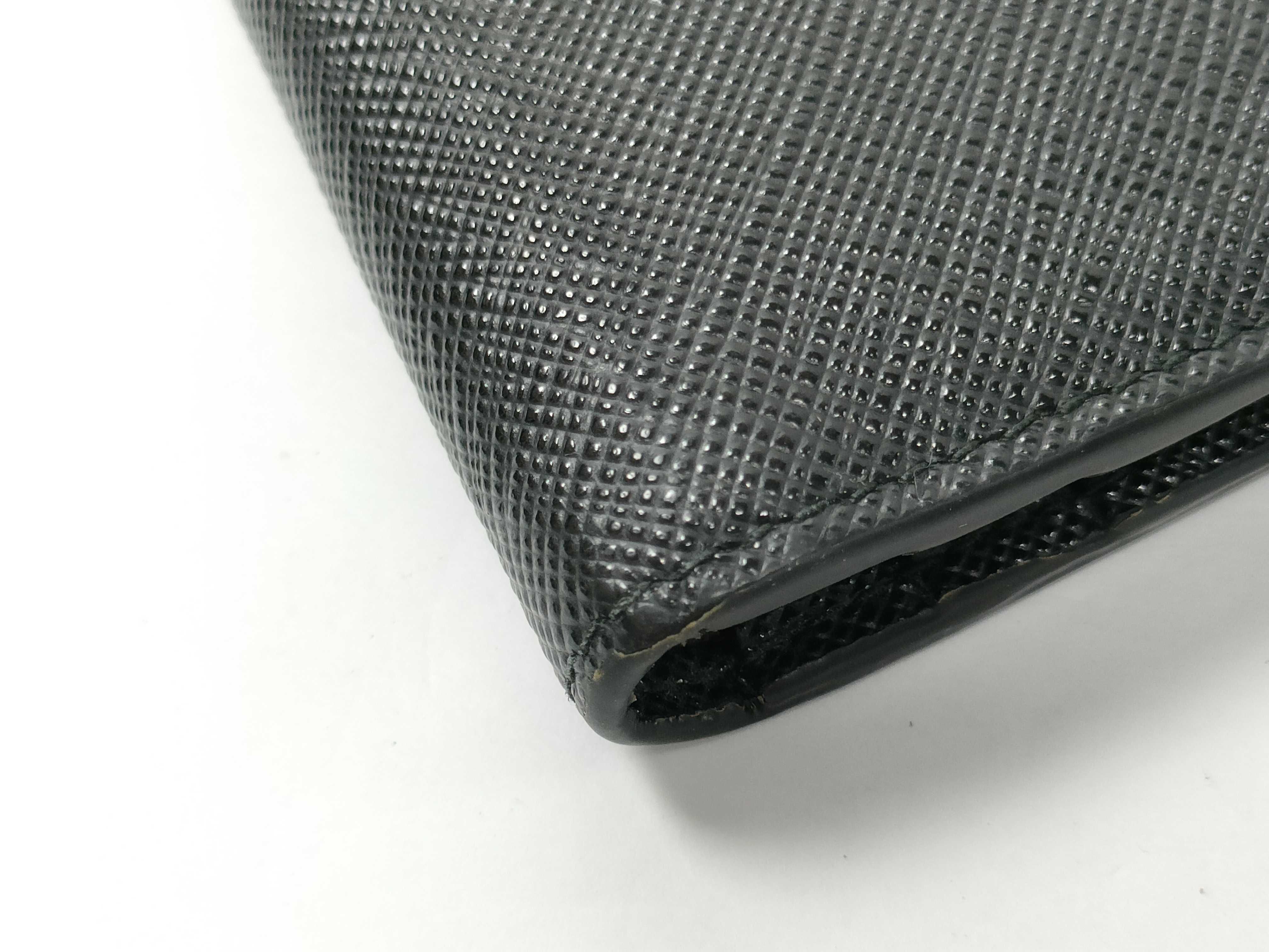 bi-fold wallet with triangular logo, black, RFID-enabled. — view 12