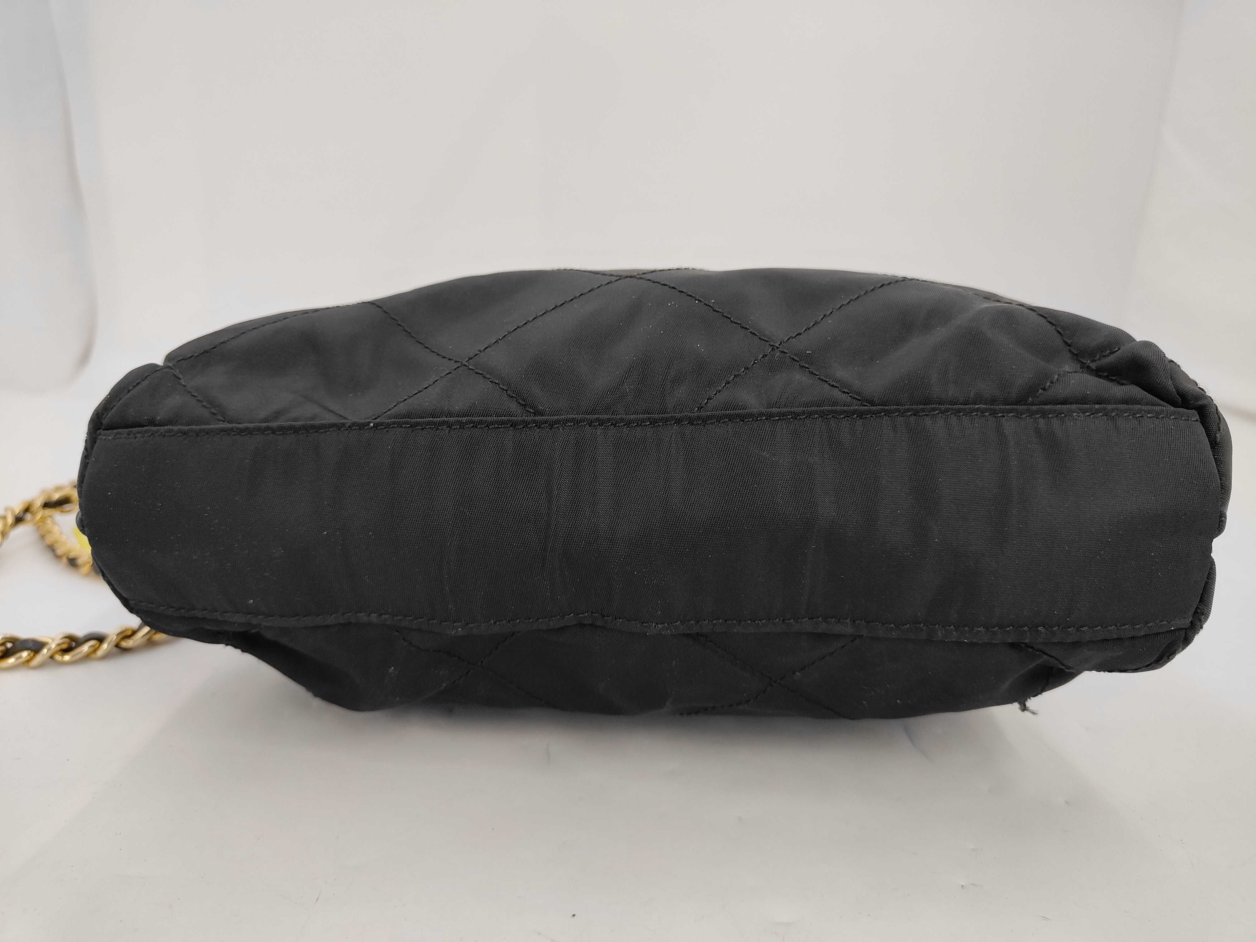 nylon chain shoulder bag in black. — view 4
