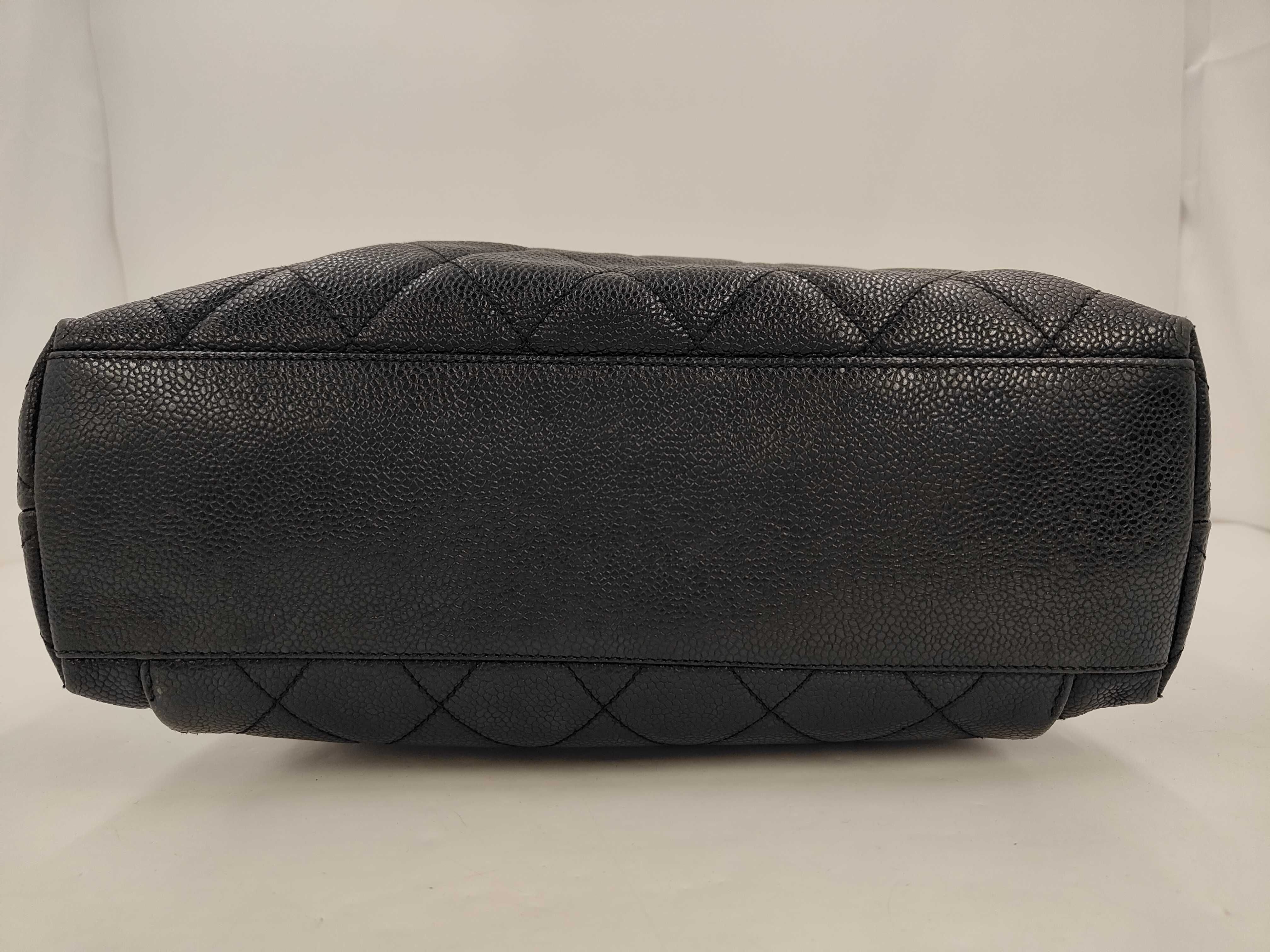 Caviar Skin Matelassé Turnlock Chain Shoulder Bag — view 3