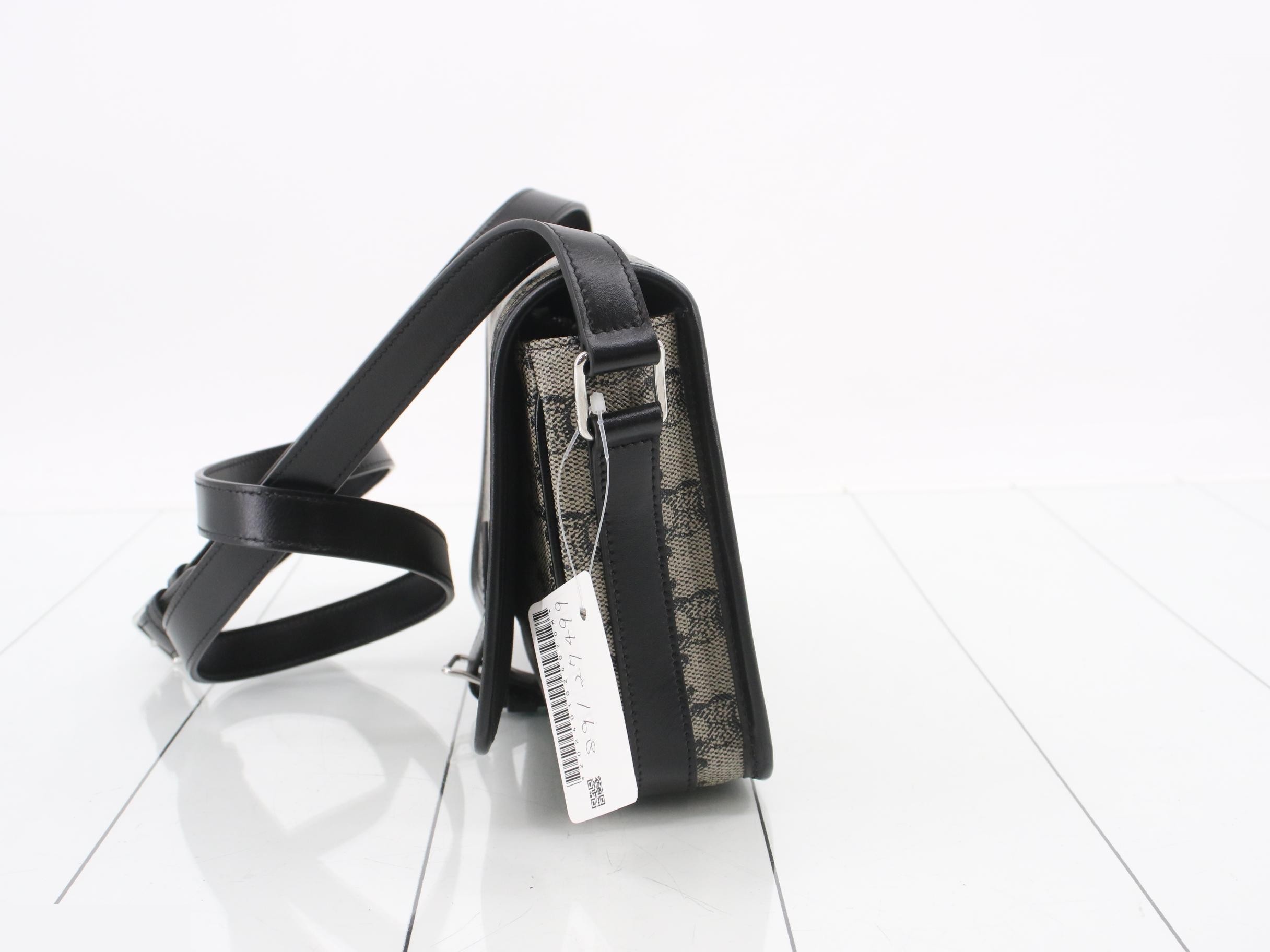 Small Folco Messenger Shoulder Bag — view 3