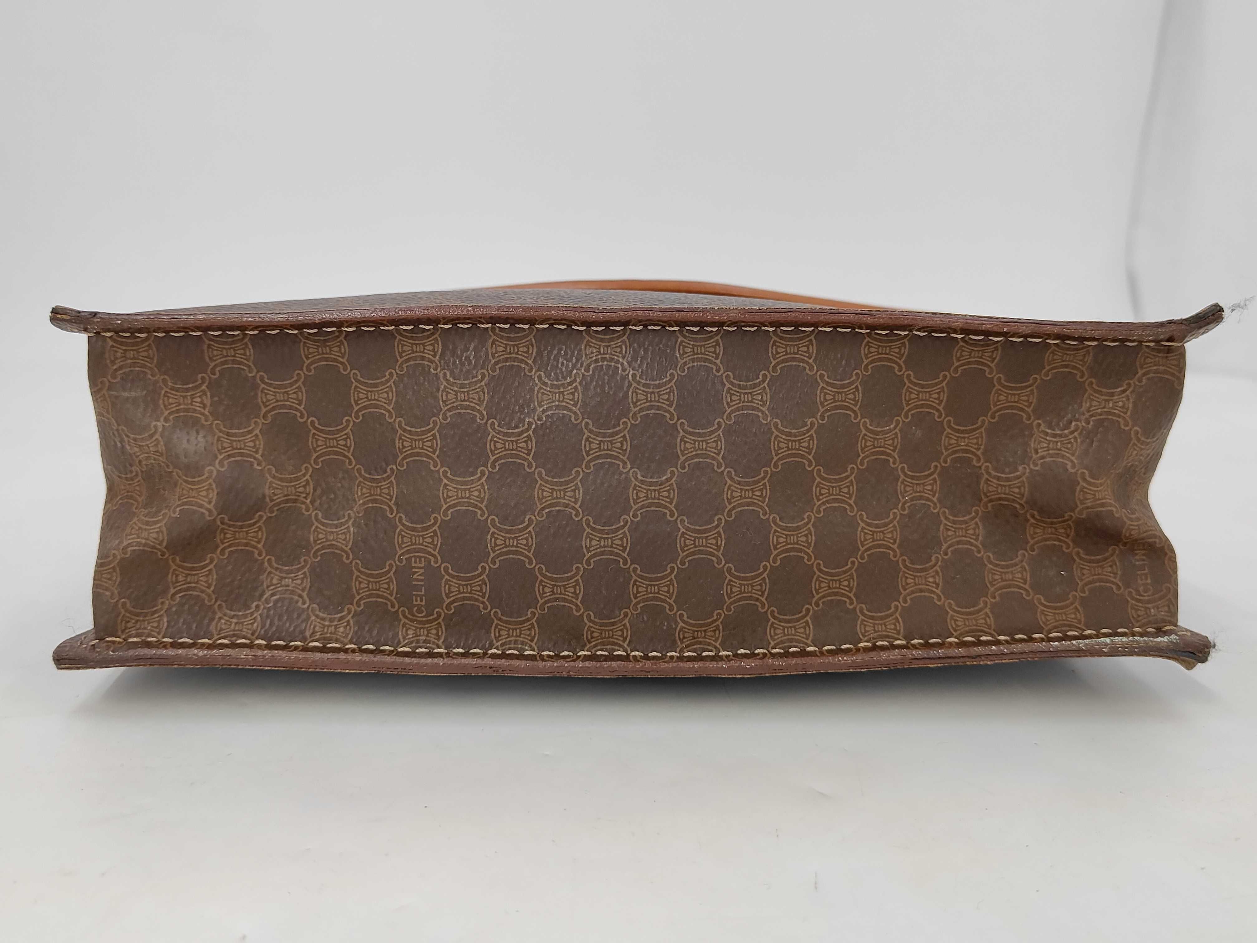 handbag — view 4