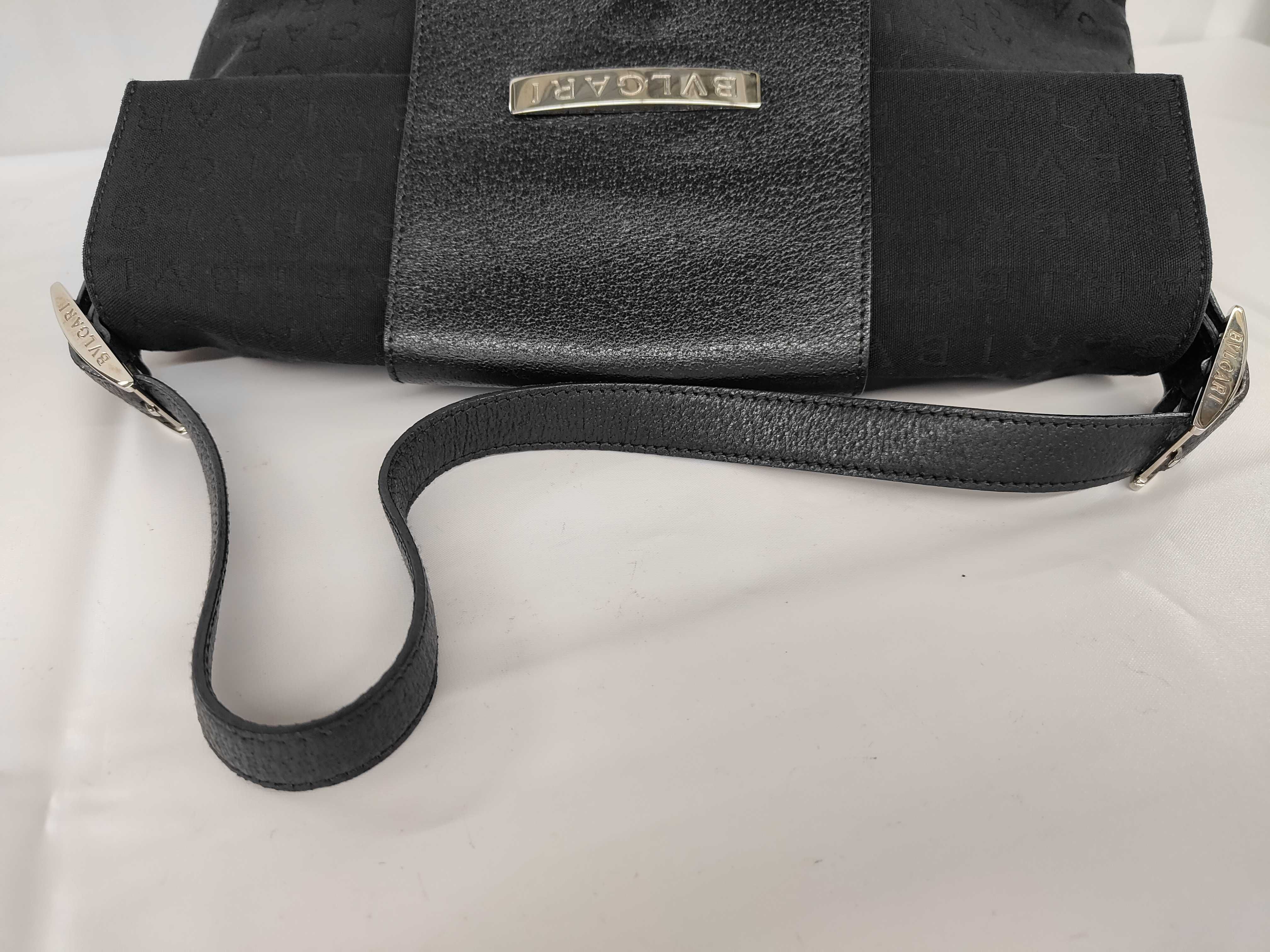 Shoulder bag — view 3