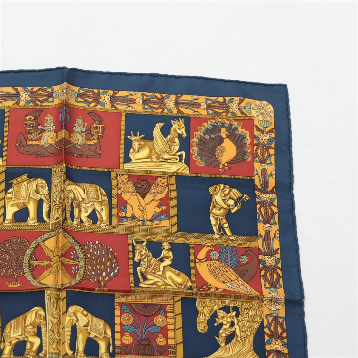 Carre 45 TORANA Tower Scarf Silk Navy x Yellow — view 3