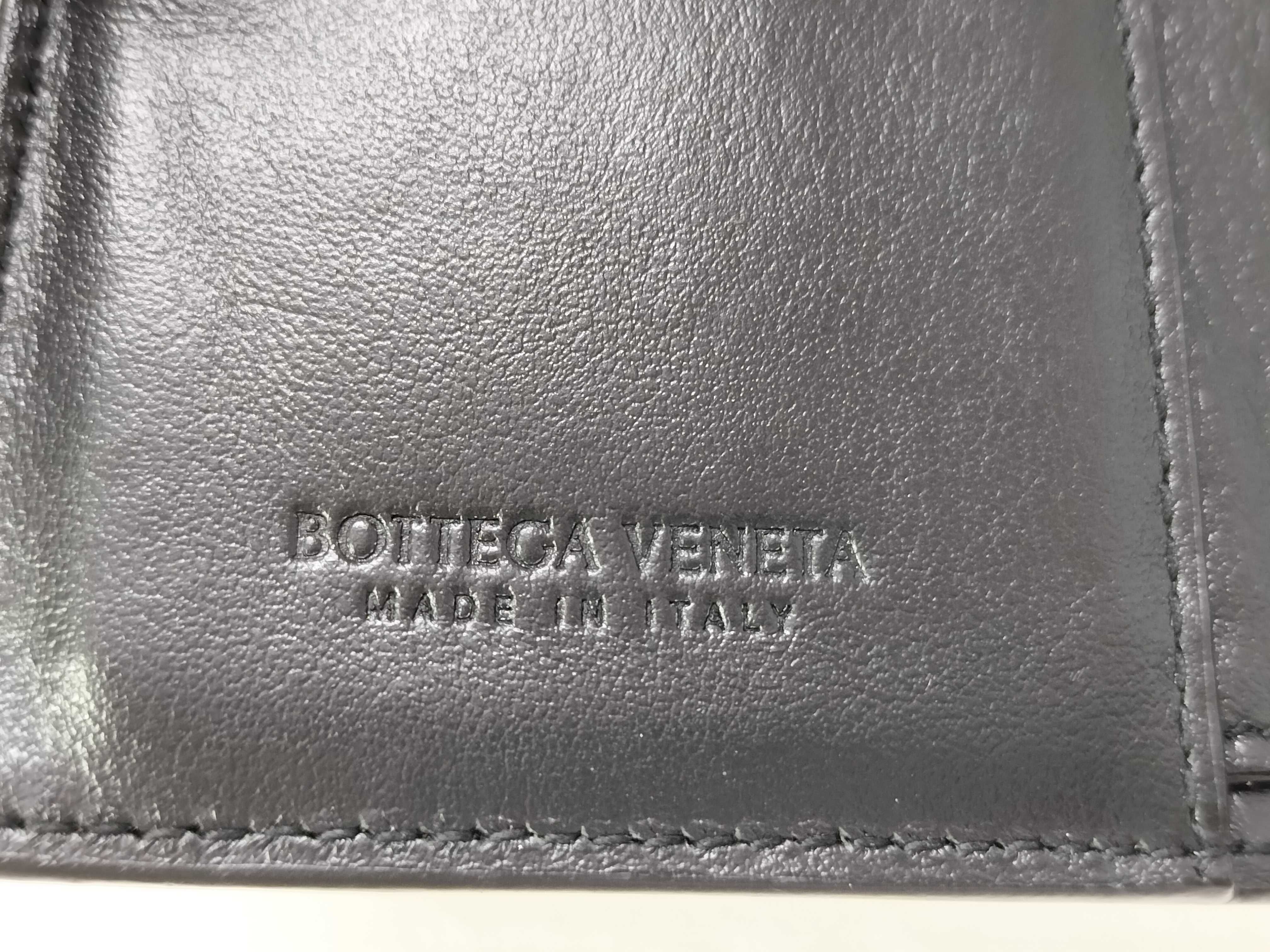 Intrecciato Maxi Intrecciato Leather Bi-fold Wallet, Black, with Serial Number and Box. — view 13