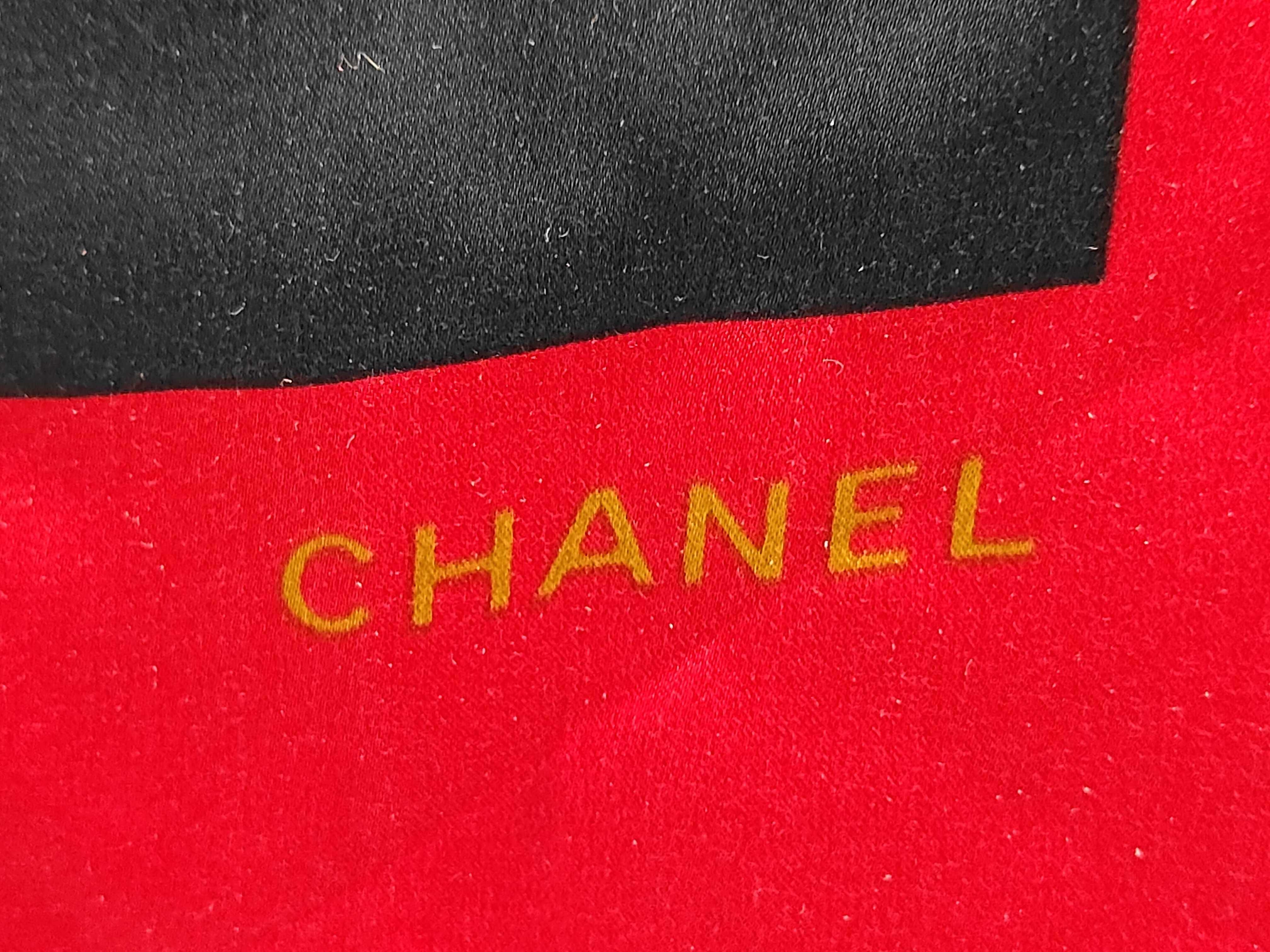 scarf (no tag) and other accessories — view 3