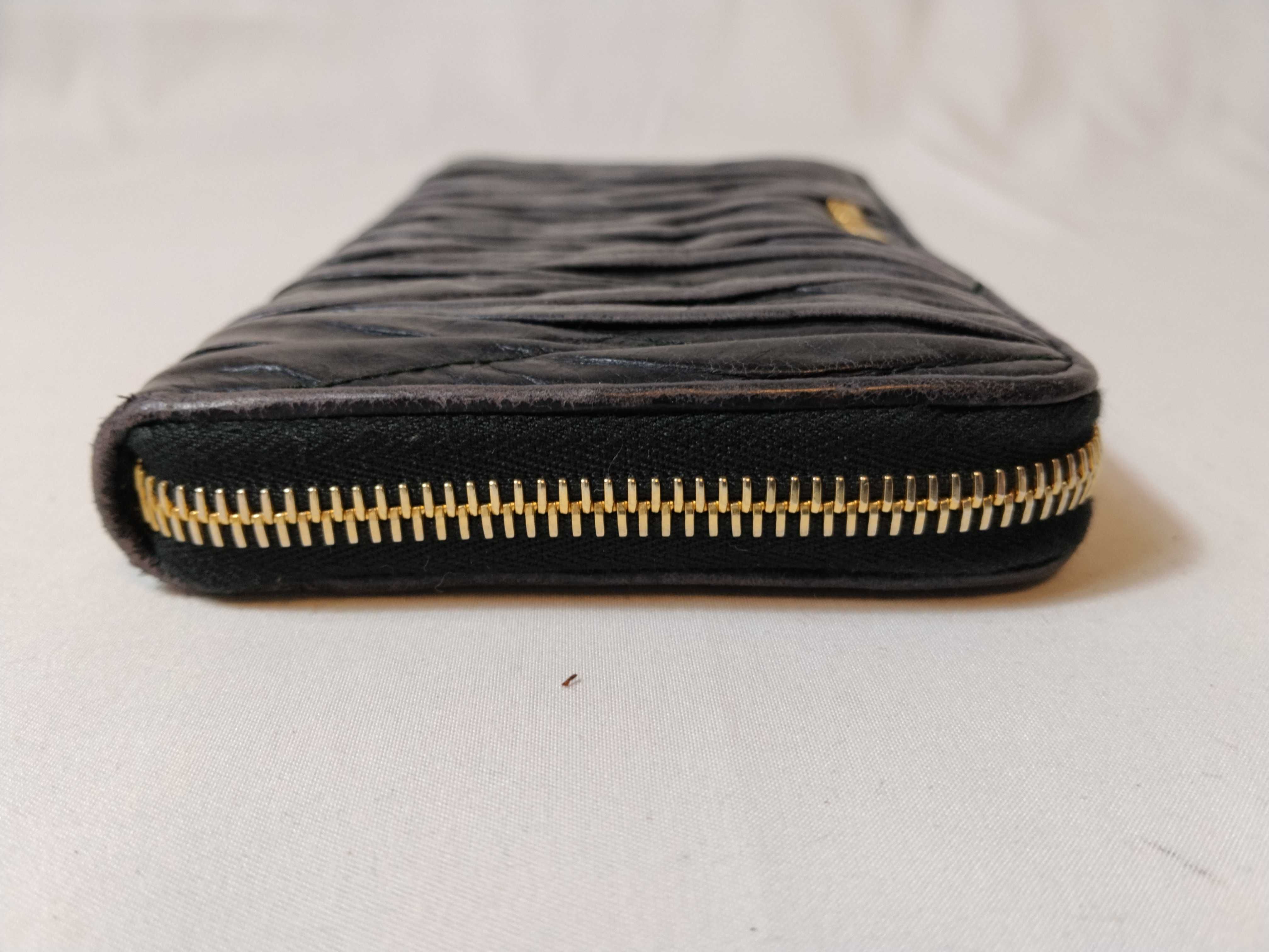 Gathered Round Zip Long Wallet, Black — view 5