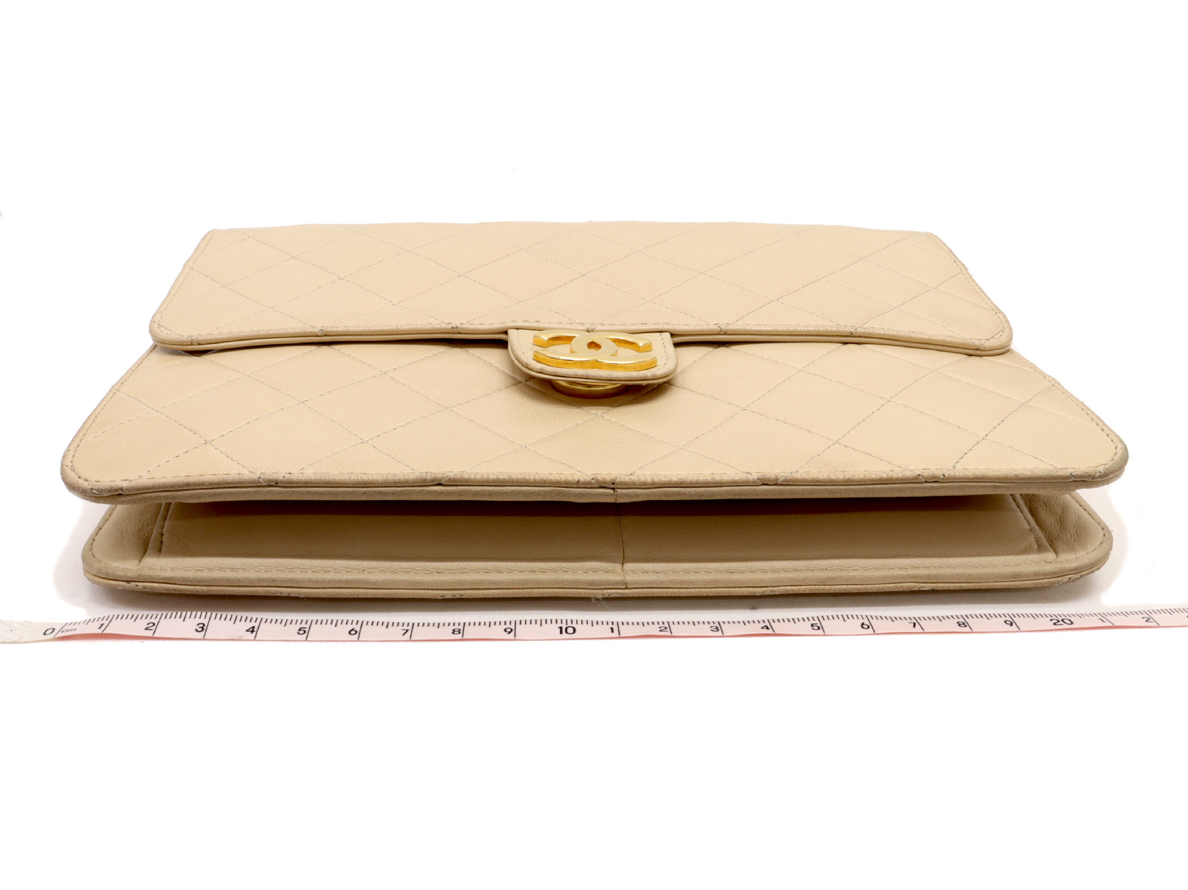 Matelassé Lambskin Short-Sleeve Chain Shoulder Bag, Beige, No Seal — view 4