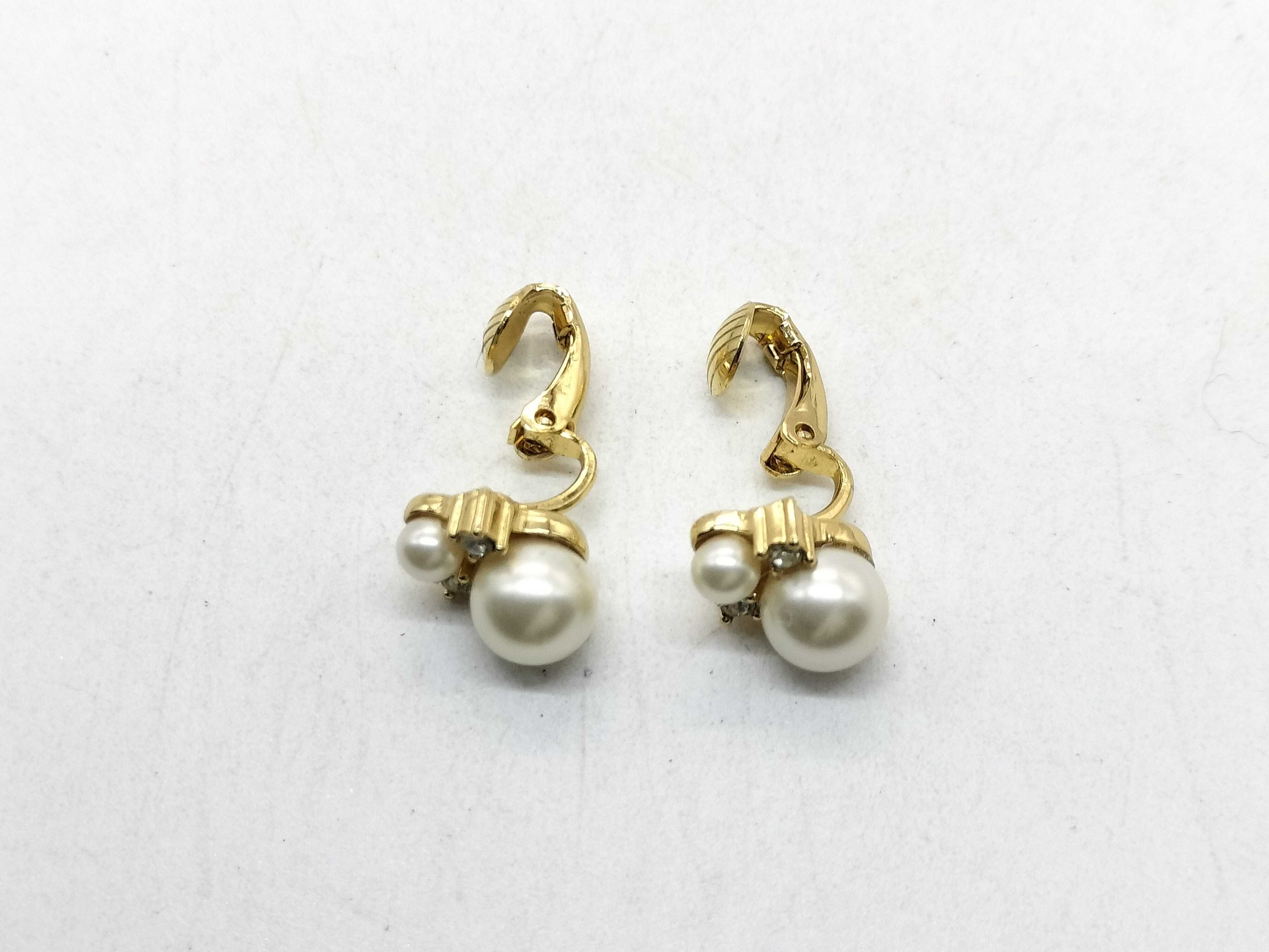Pearl Necklace/Earrings Necklace — view 9