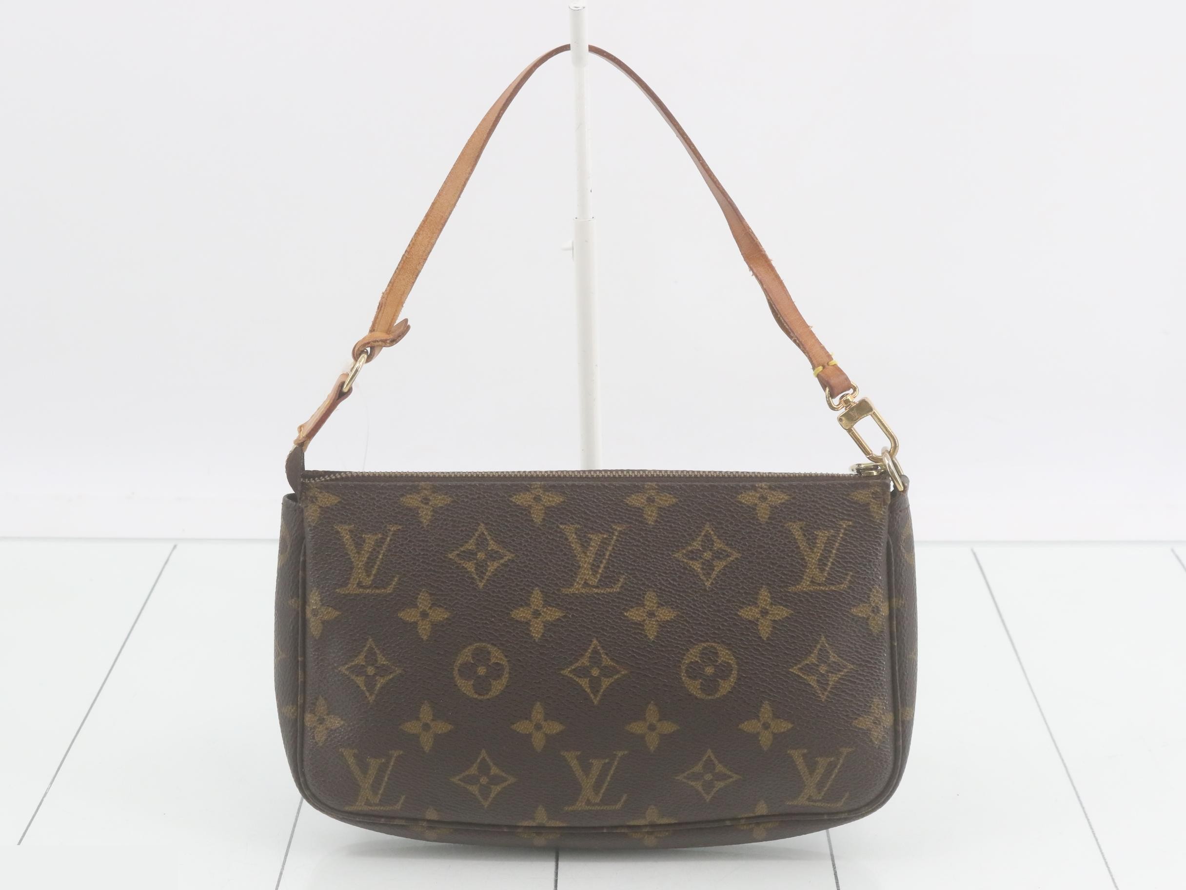 LV Monogram Pochette Accessoires (older model) handbag — view 2