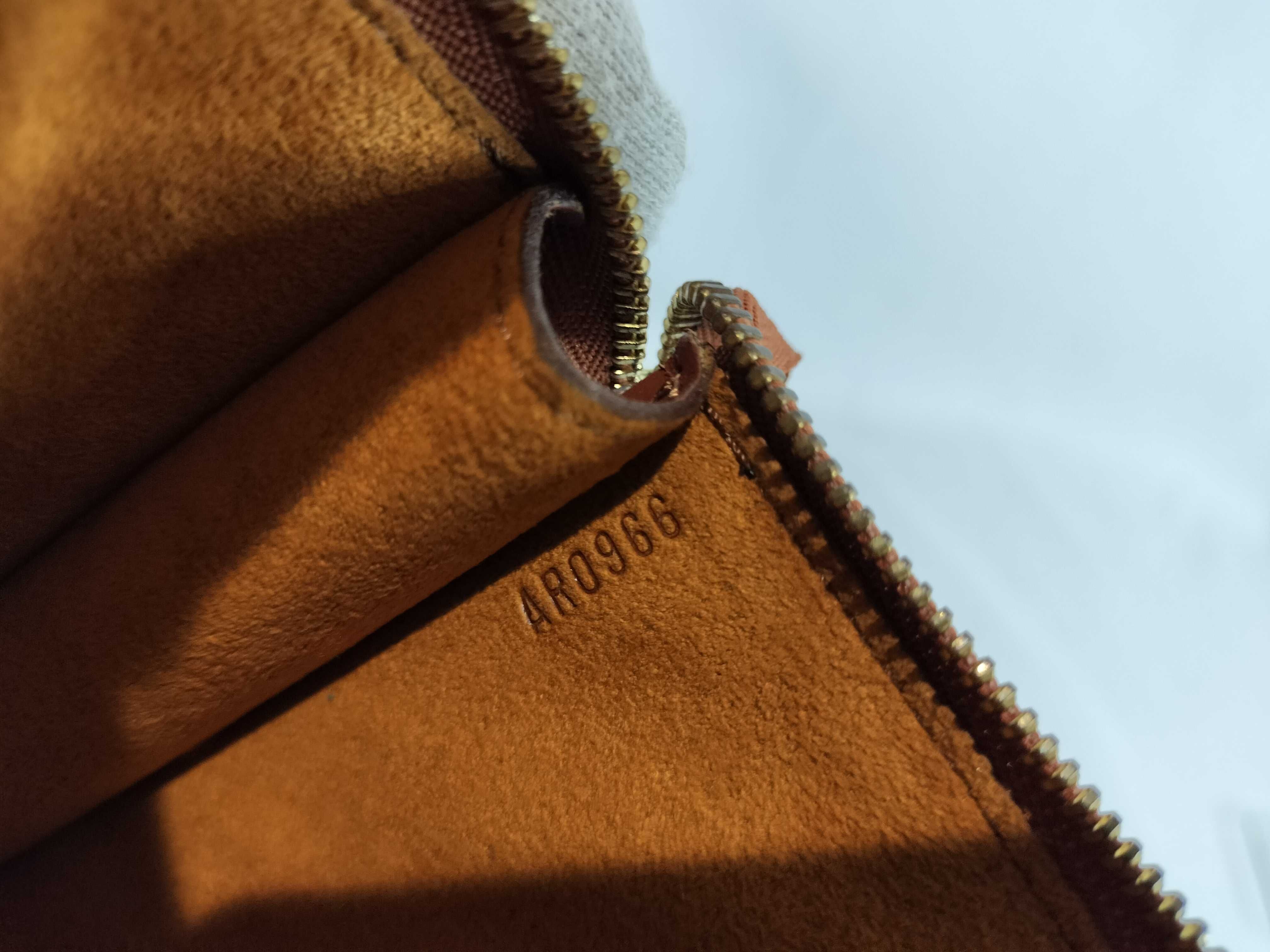 Epi Pochette Accessoires Pouch — view 13