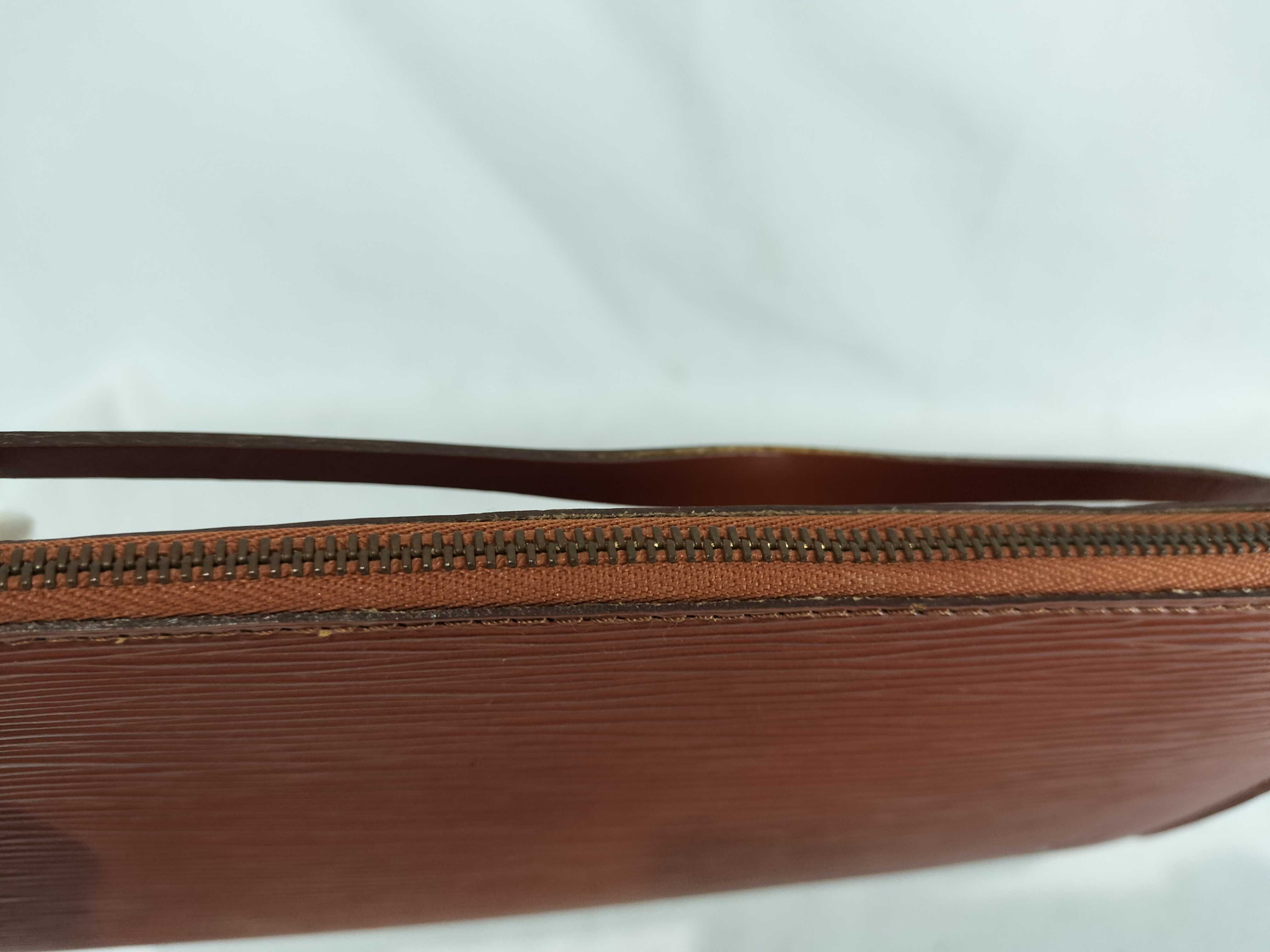 Epi Pochette Accessoires Pouch — view 9