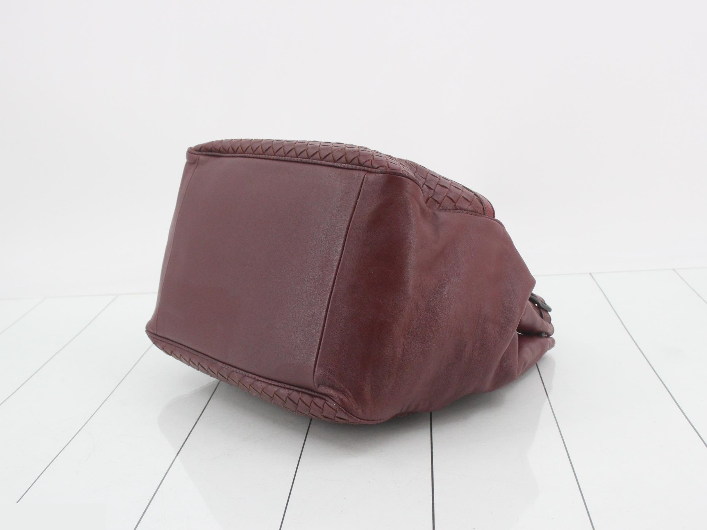Intrecciato (bag) - Handbag with chain — view 6