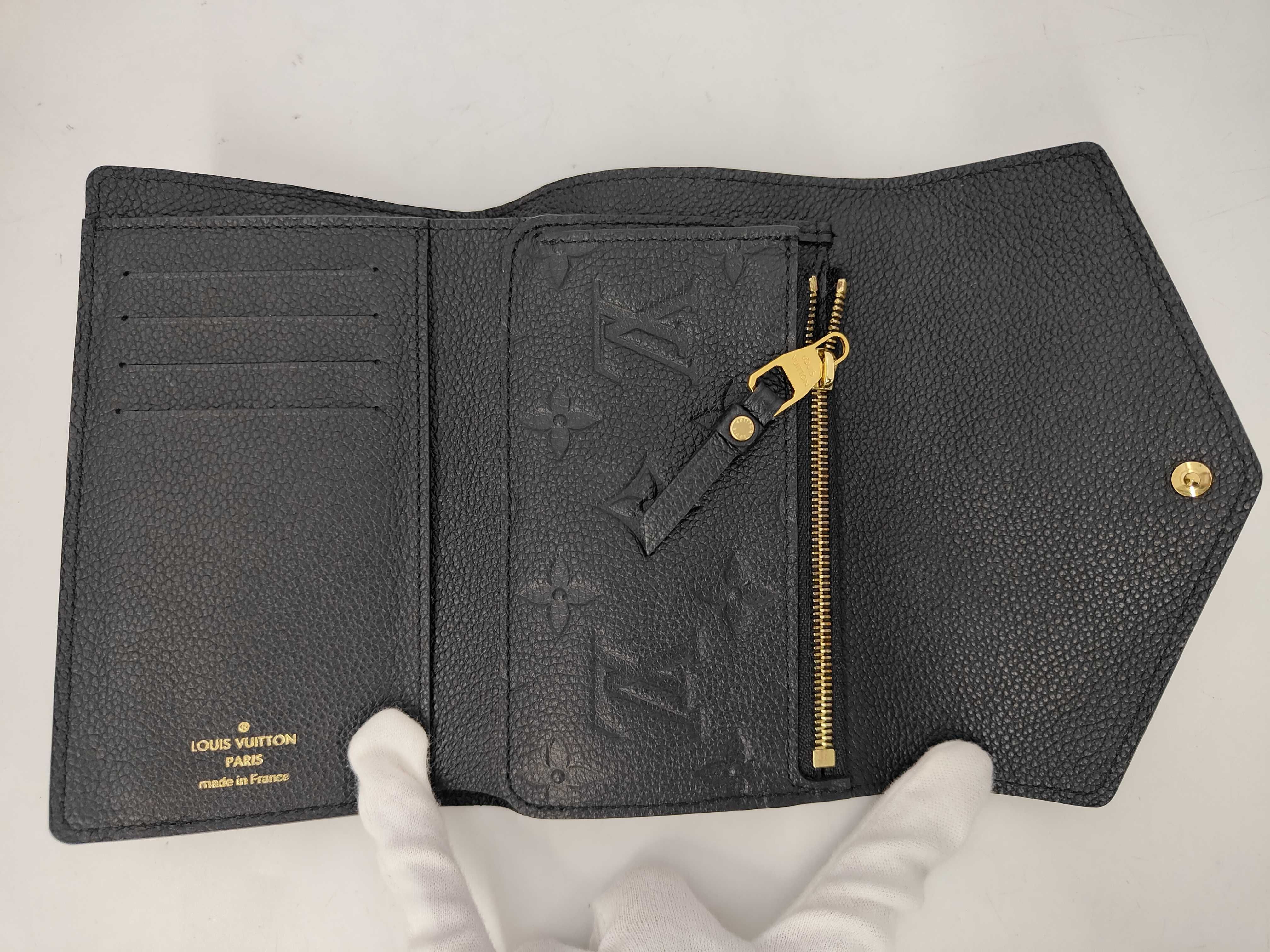 Wallet, Medium Wallet, Empreinte Tri-fold Wallet — view 4