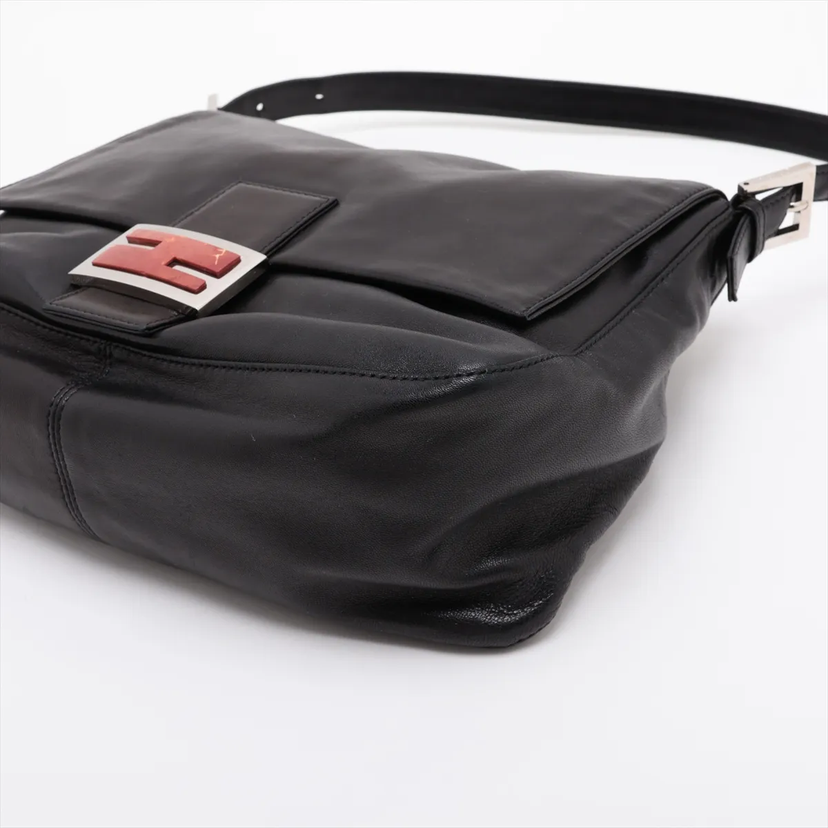 Mamma Bucket 26325 Leather Shoulder Bag, Black — view 3