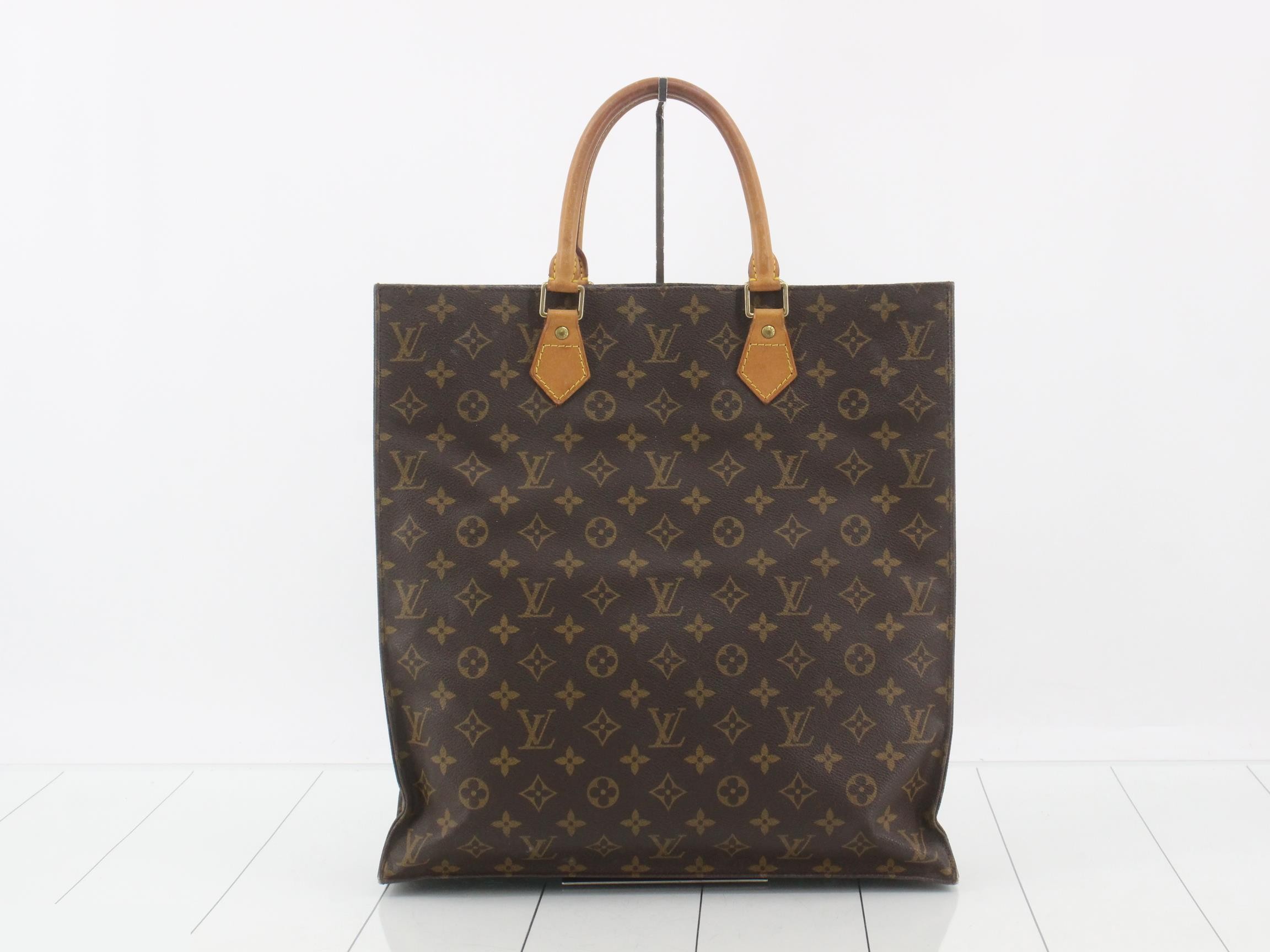 M51140 Monogram Sac Plat — view 2