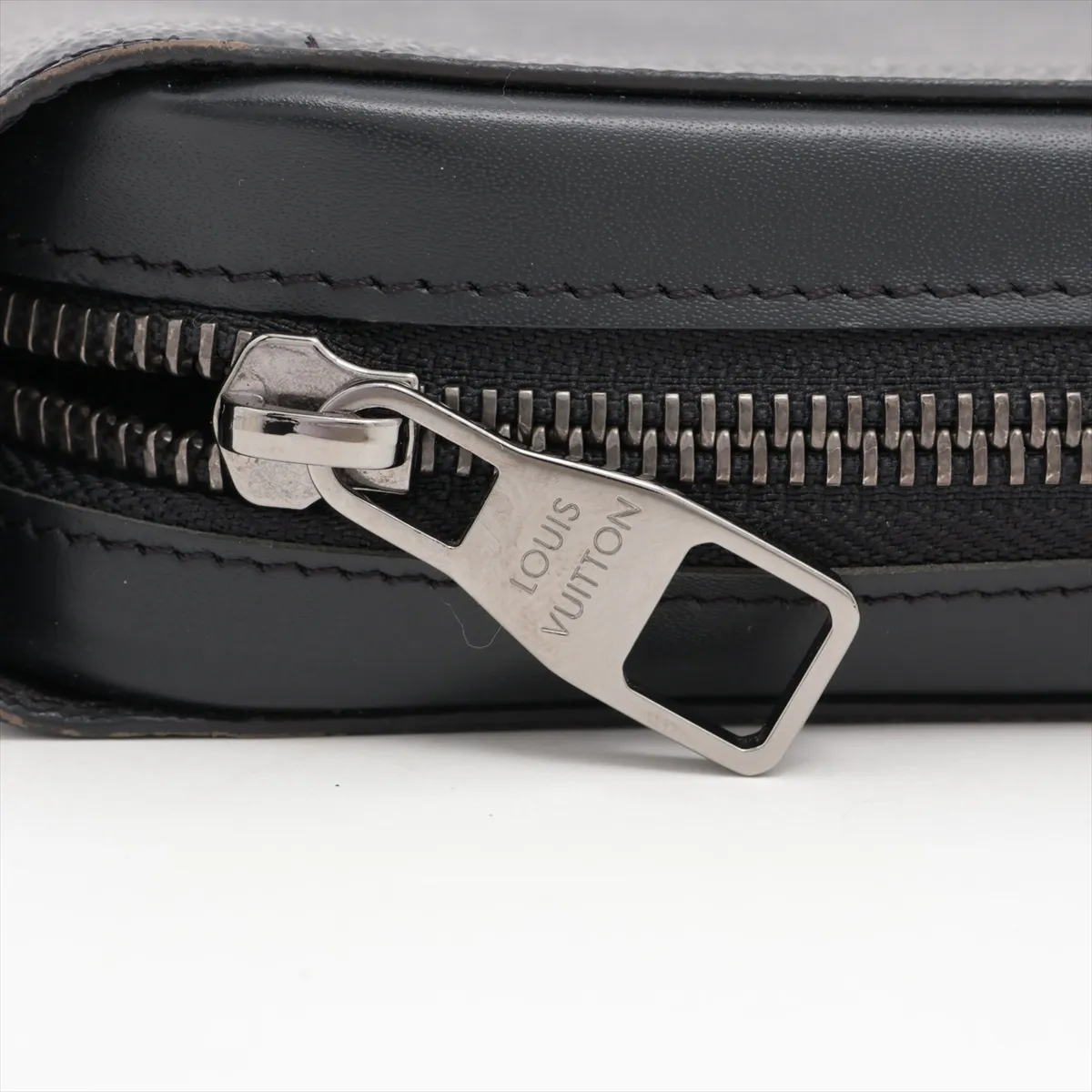 Monogram Eclipse Zippy XL M61698 CA0189 Black Round Zip Wallet — view 13