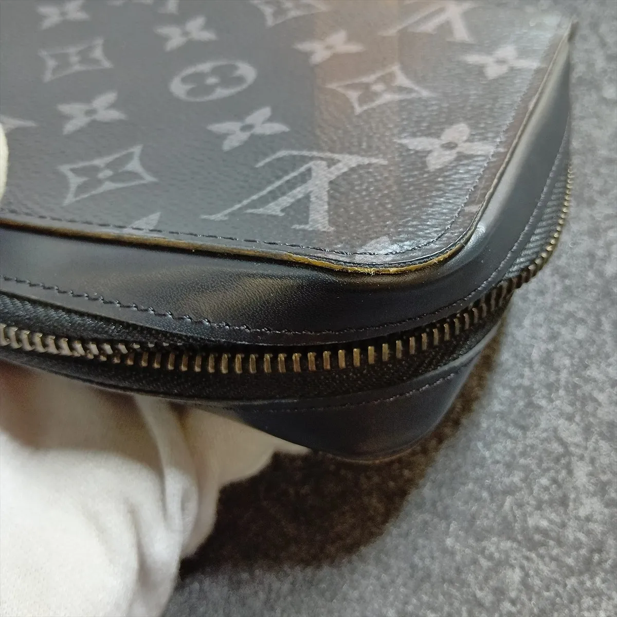 Monogram Eclipse Zippy XL M61698 CA0189 Black Round Zip Wallet — view 15