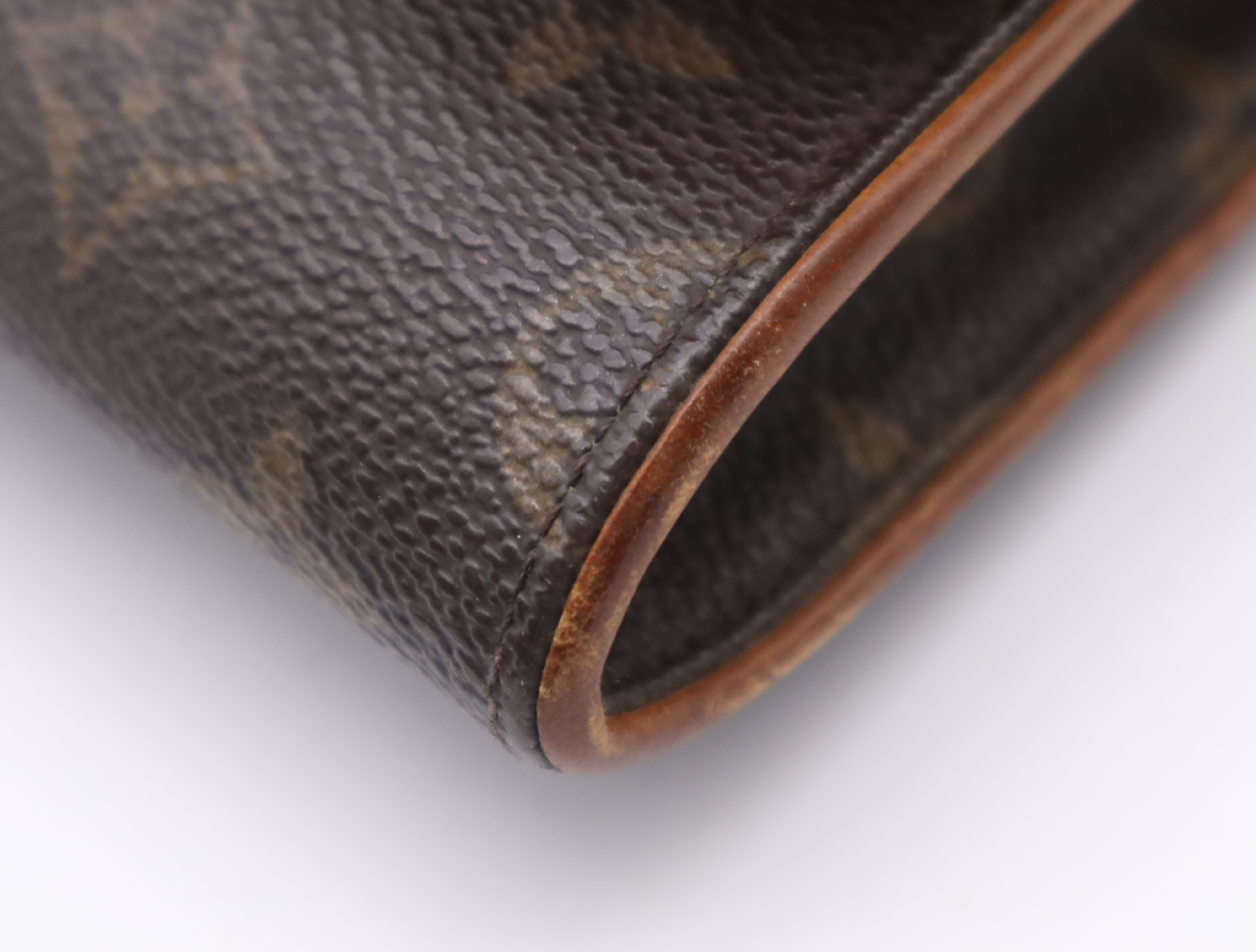 M51852 Monogram Pochette Twin GM with Shoulder Strap Pouch — view 7