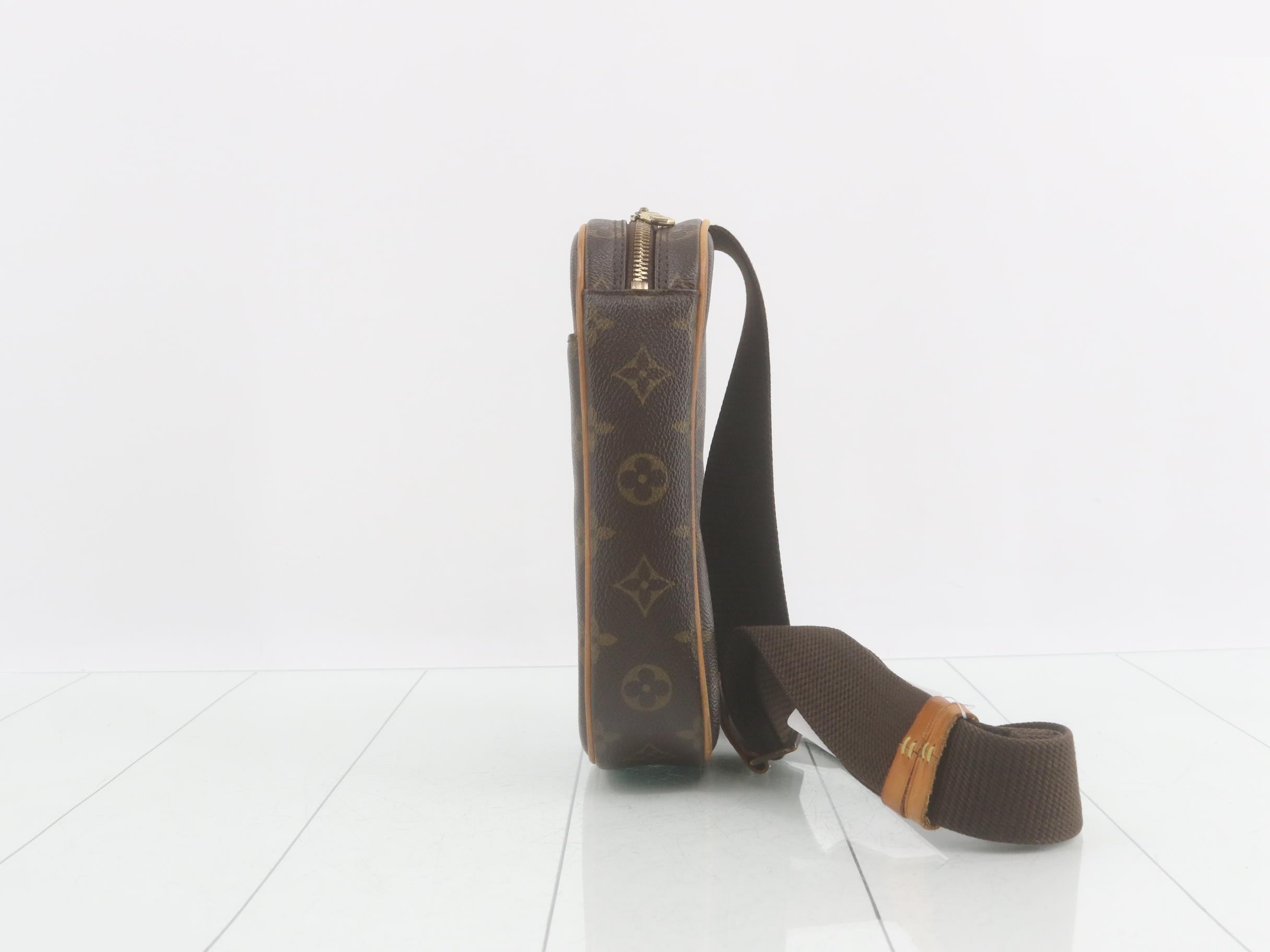 Pochette Gange Monogram — view 3