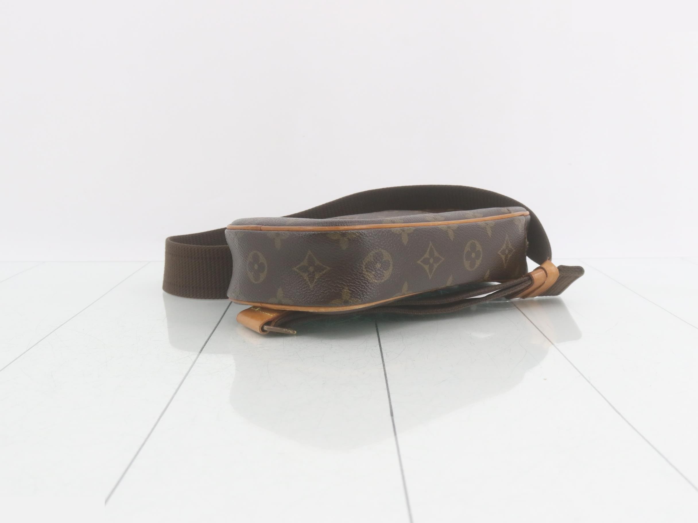 Pochette Gange Monogram — view 6