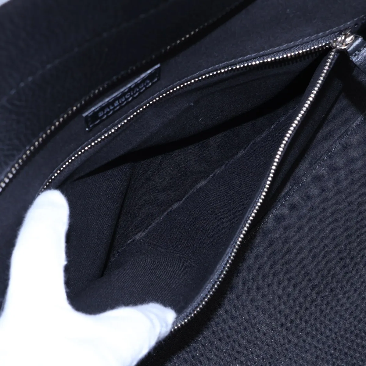 Everyday East West 618284 Leather Tote Bag, Black — view 8