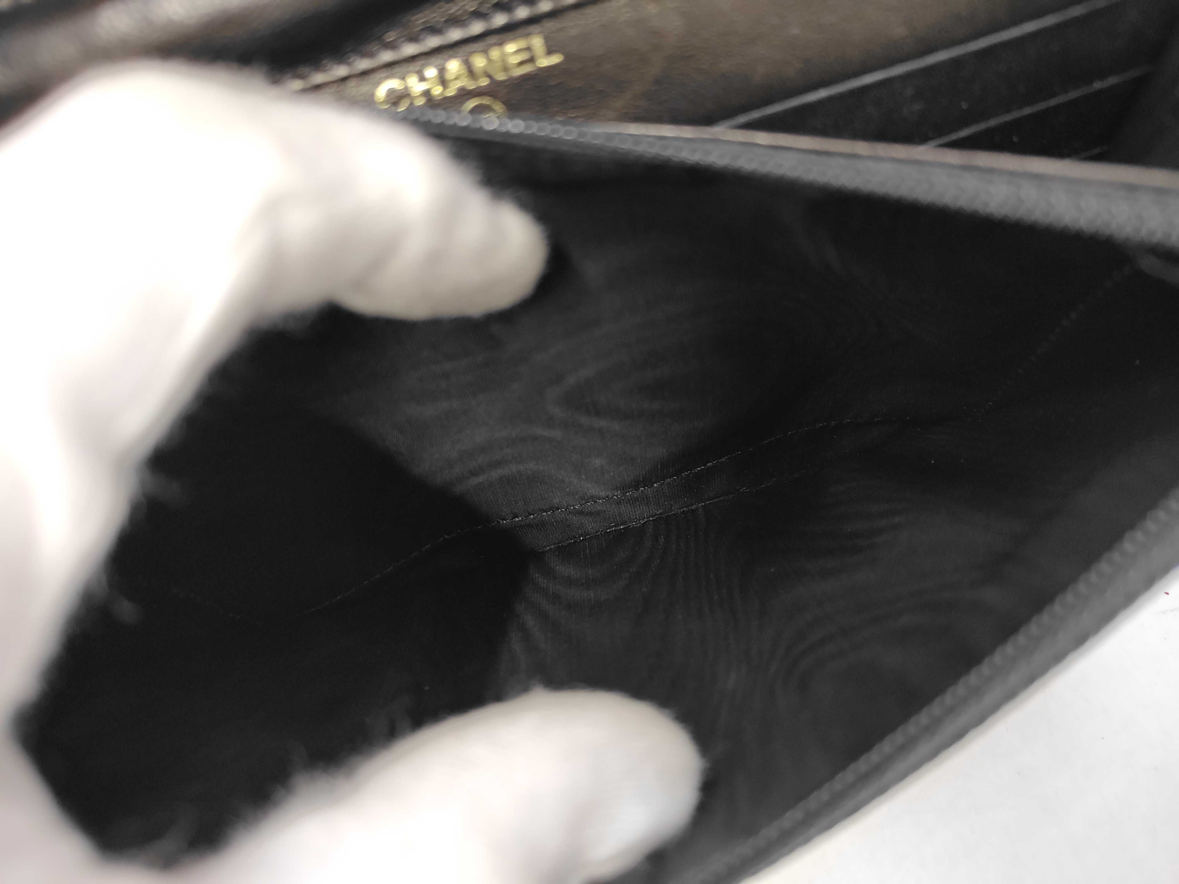 Chain Wallet (Series 5) — view 11