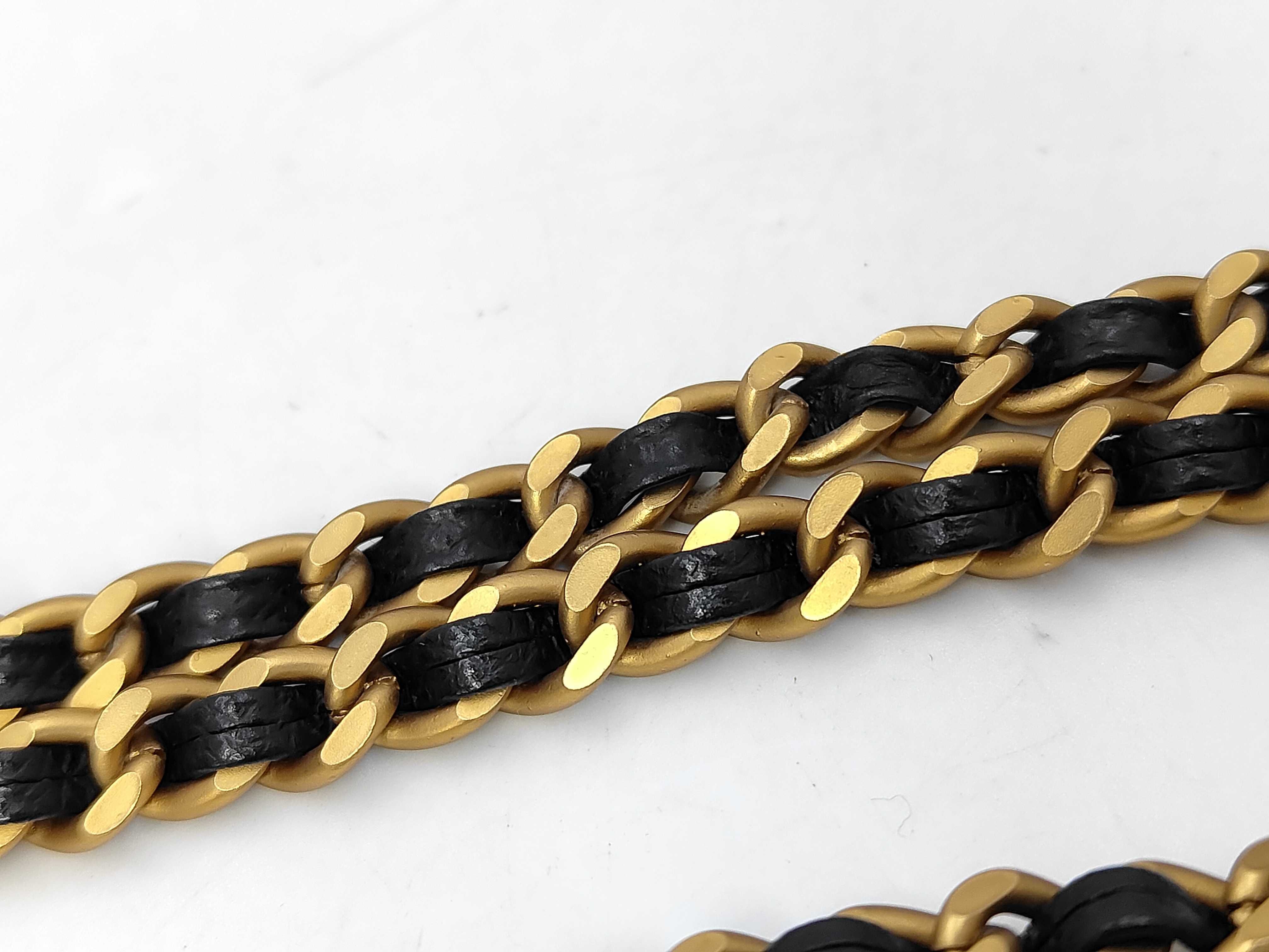 Chain Wallet (Series 5) — view 4