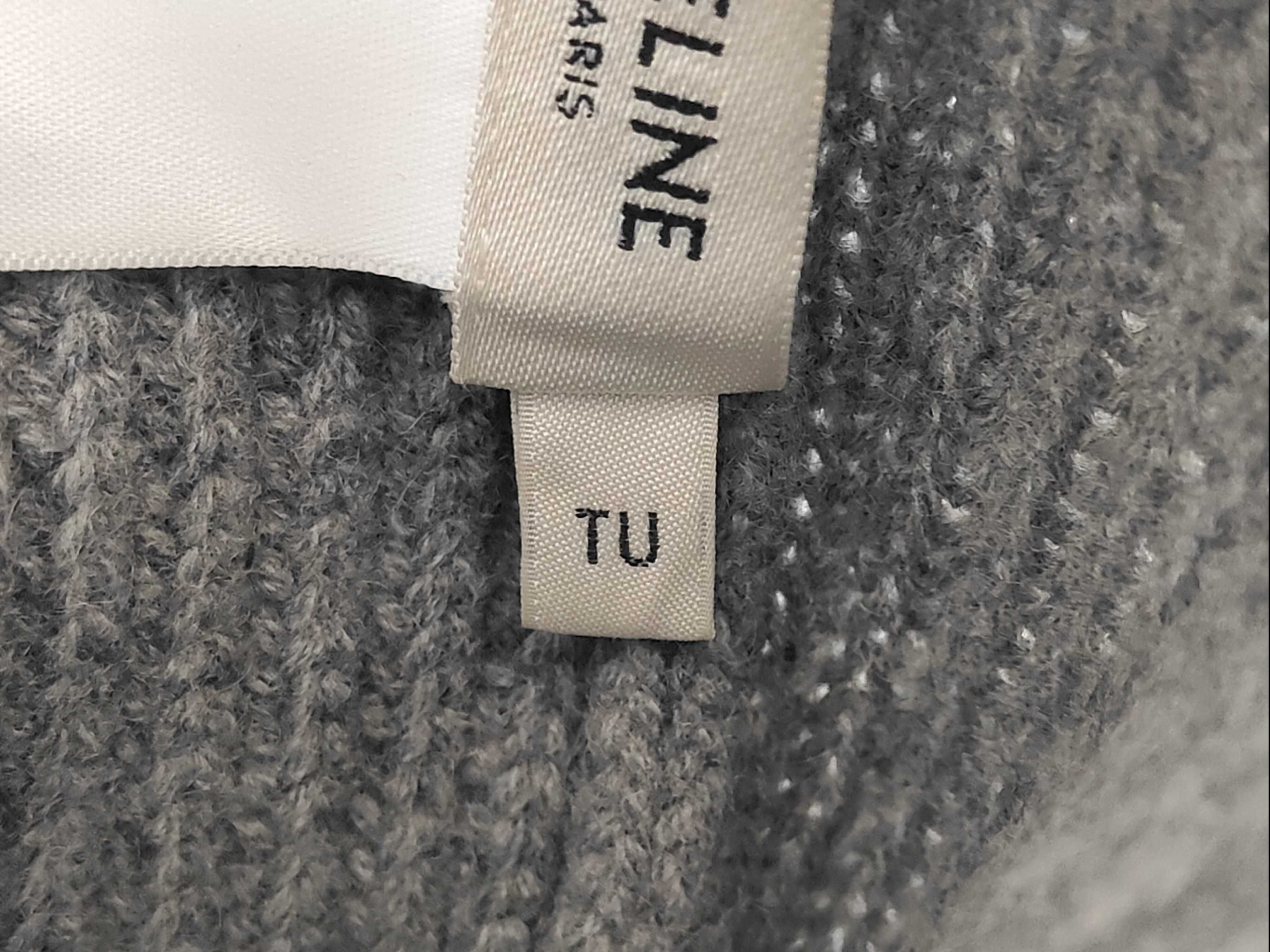 cashmere knit cap, Triomphe design, gray, shopping bag, and other accessories. — view 9
