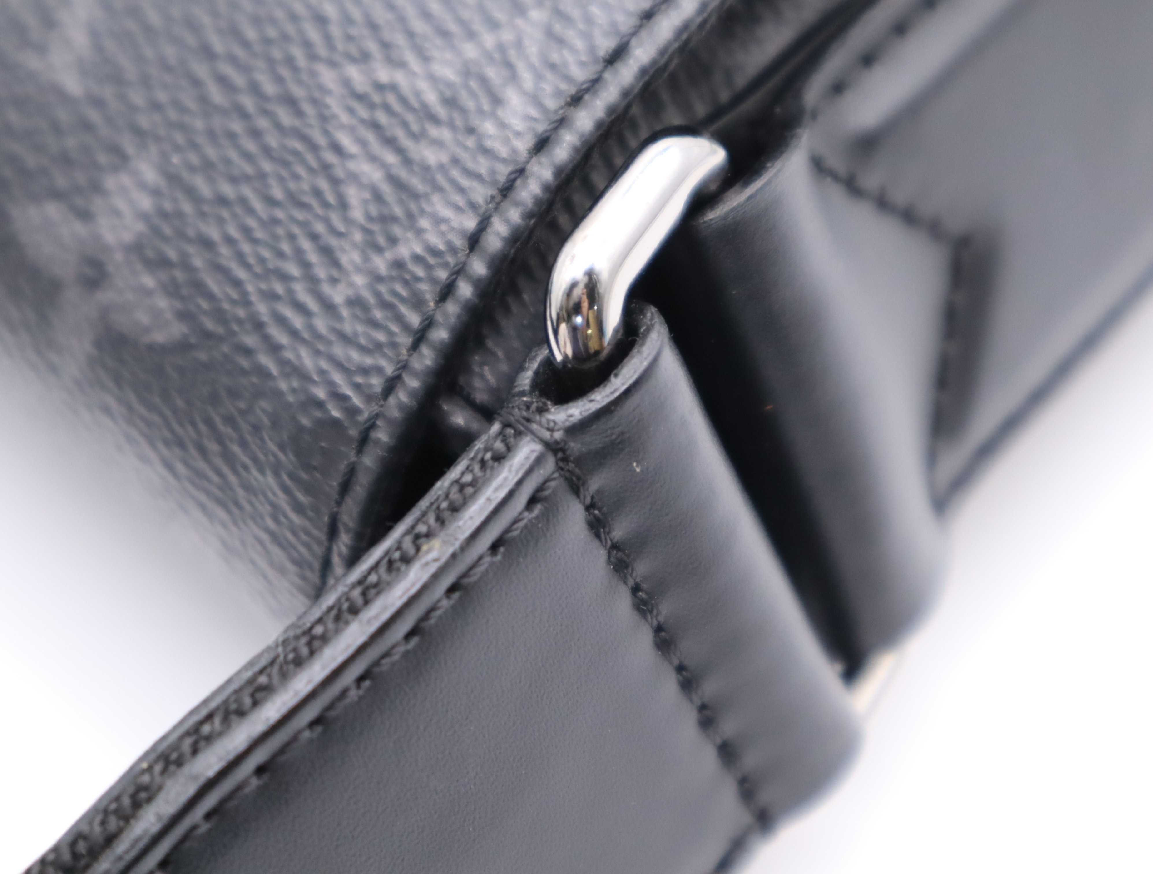 M44000 Eclipse District PM NM Shoulder Bag — view 9