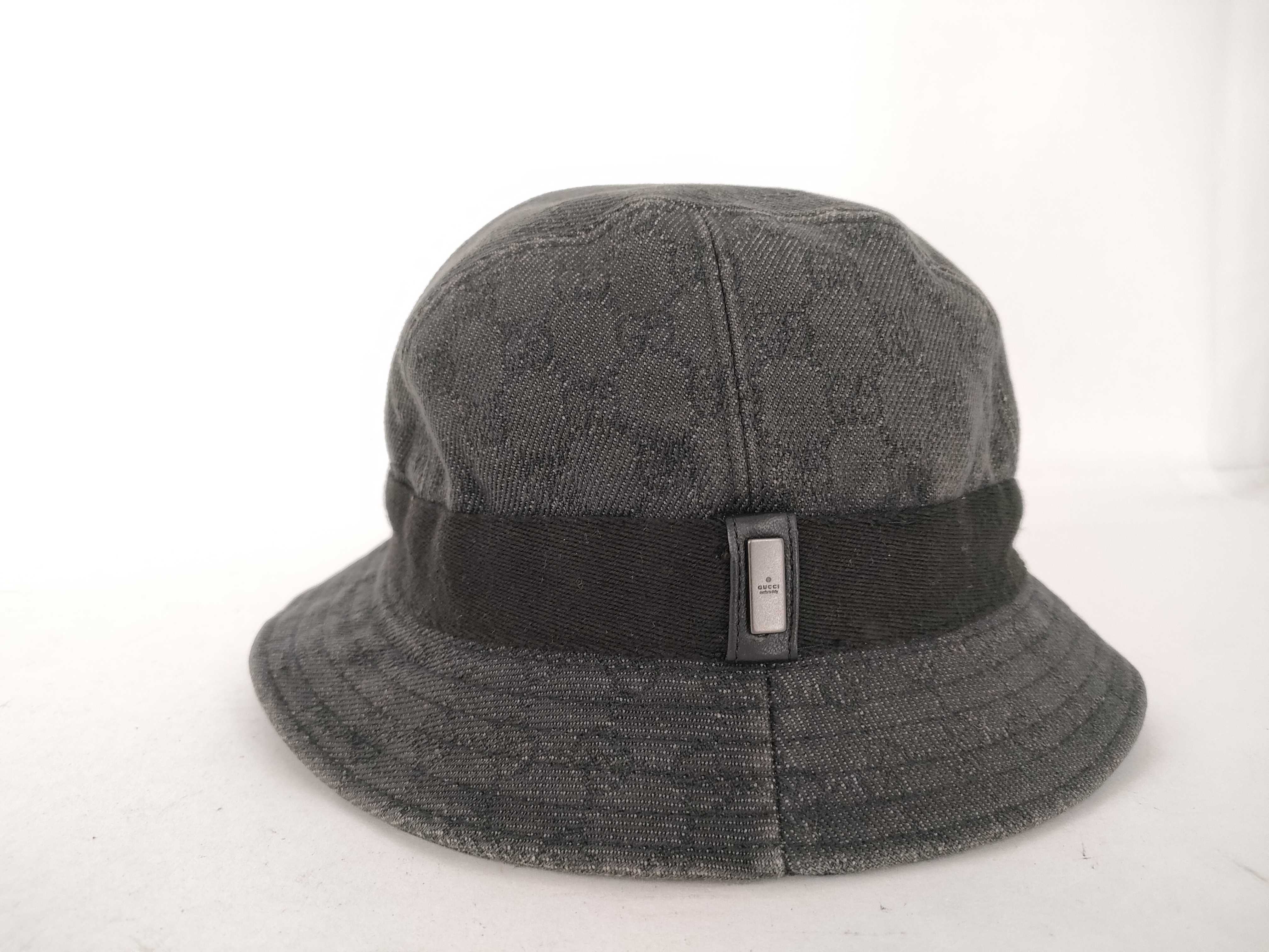 GG Gucci hat and other accessories — view 2