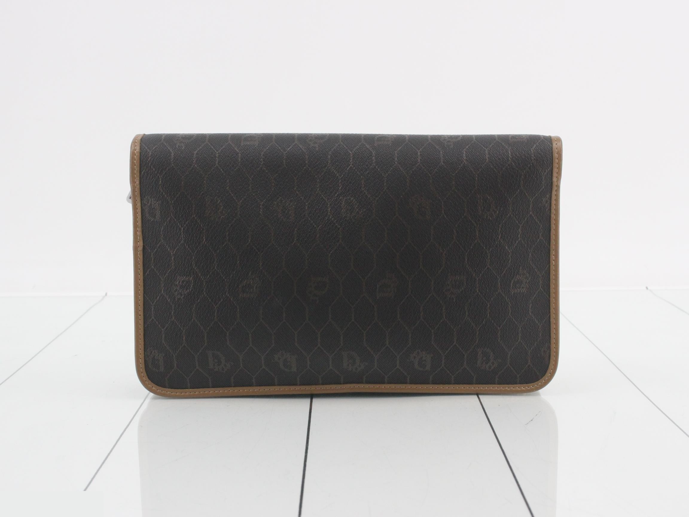 Honeycomb PVC Chain Shoulder Bag — view 2
