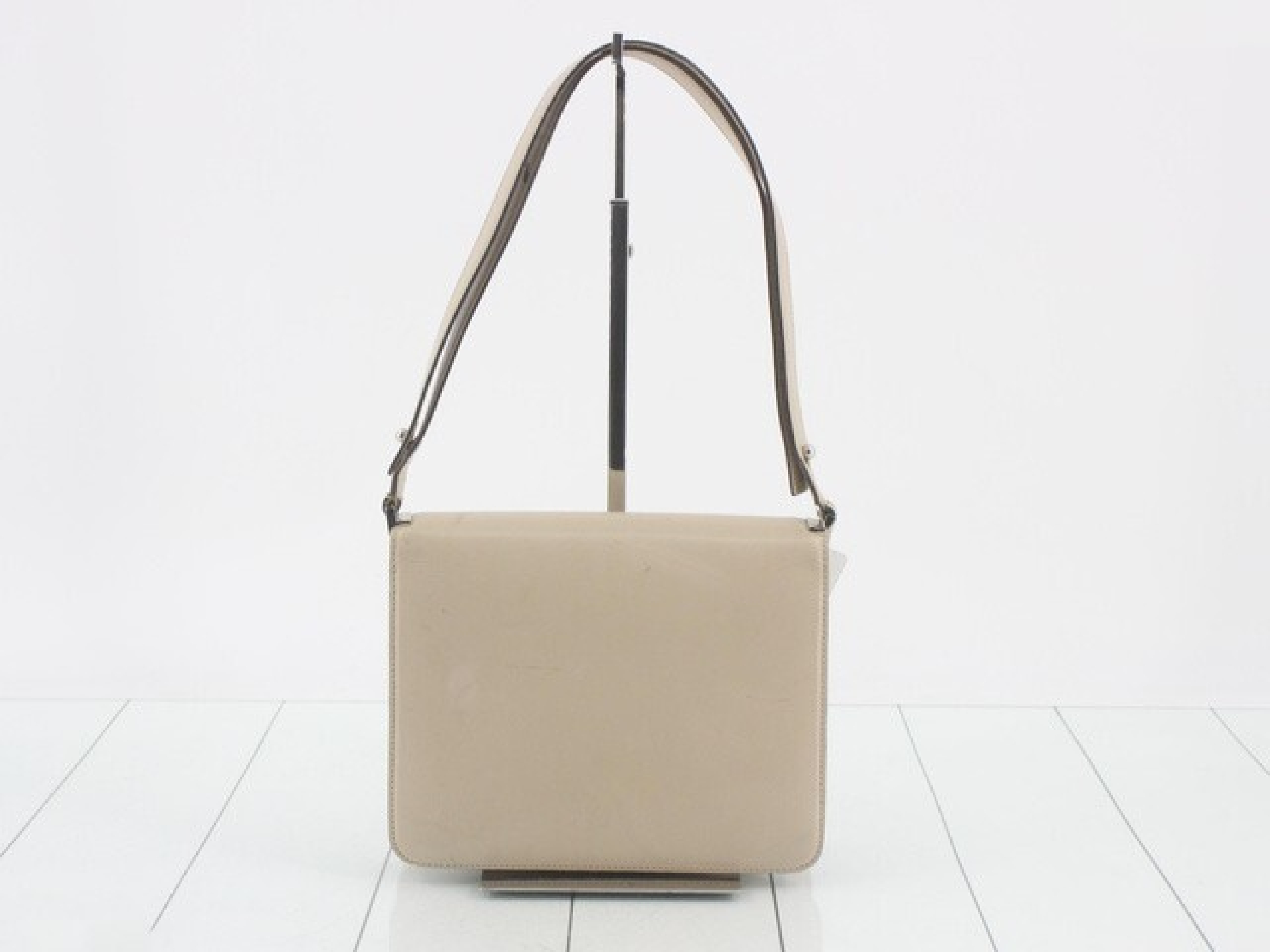 Monogram Metal Cabaret TH0021 Shoulder Bag — view 2