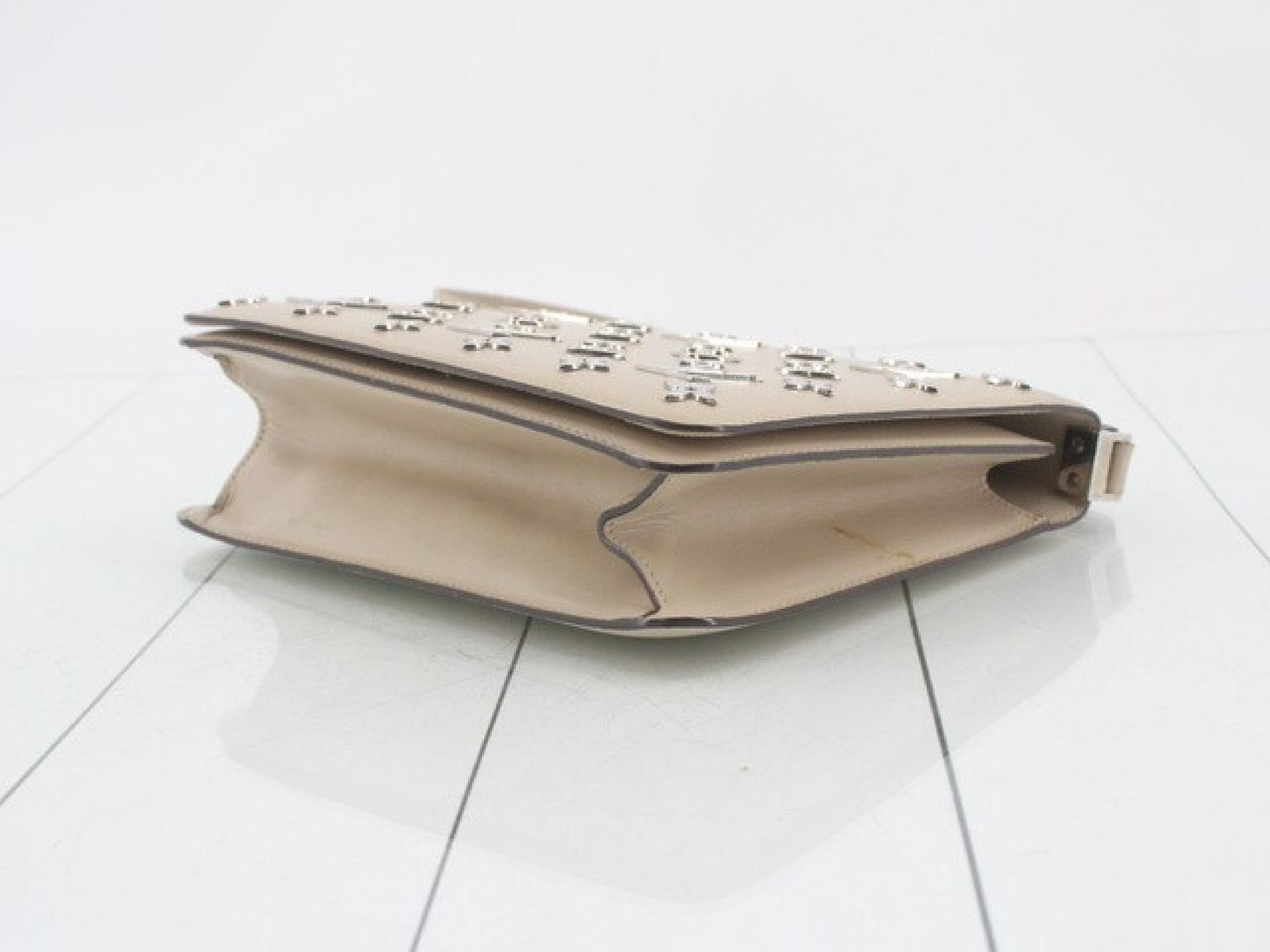 Monogram Metal Cabaret TH0021 Shoulder Bag — view 4