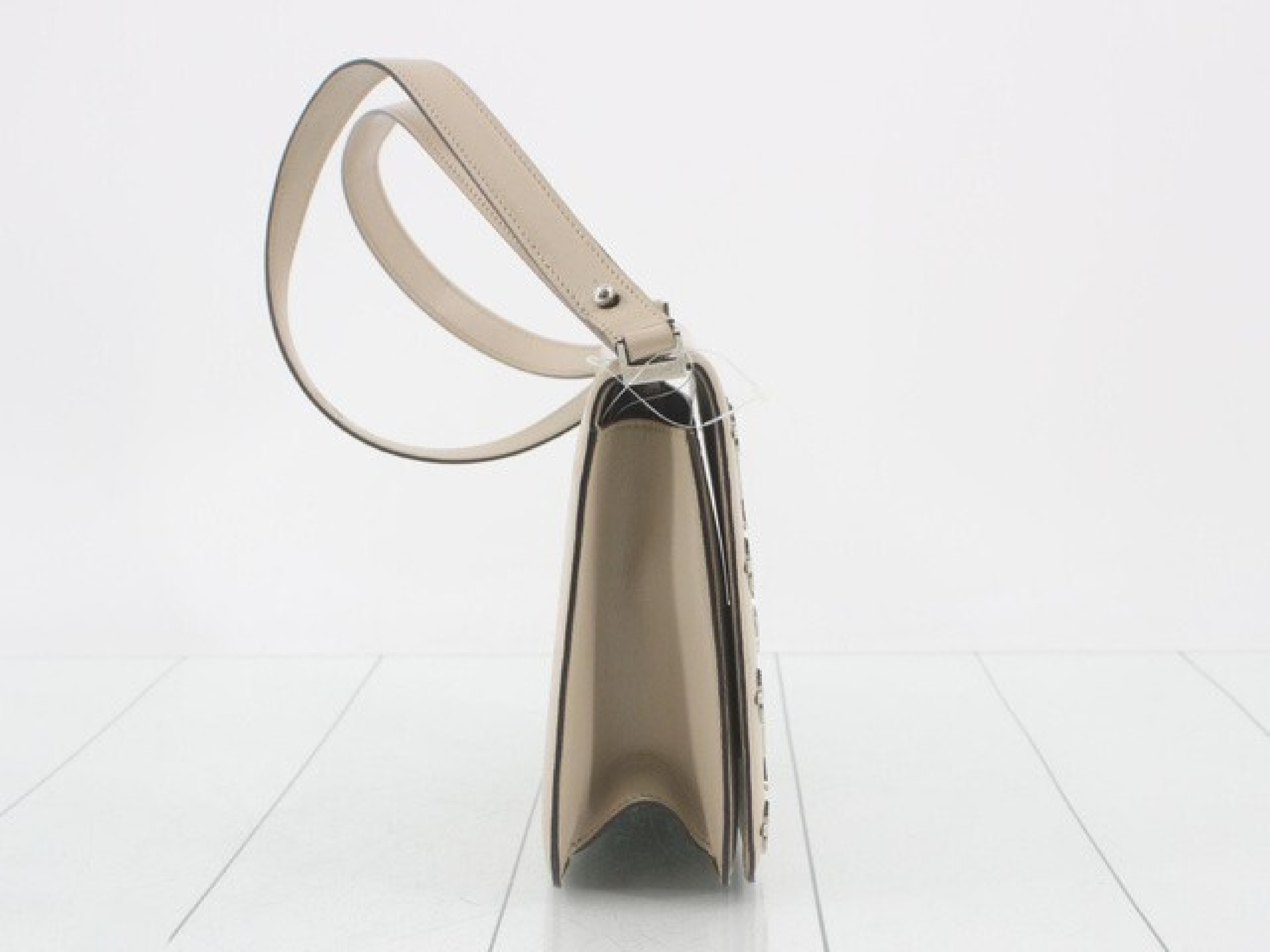 Monogram Metal Cabaret TH0021 Shoulder Bag — view 7