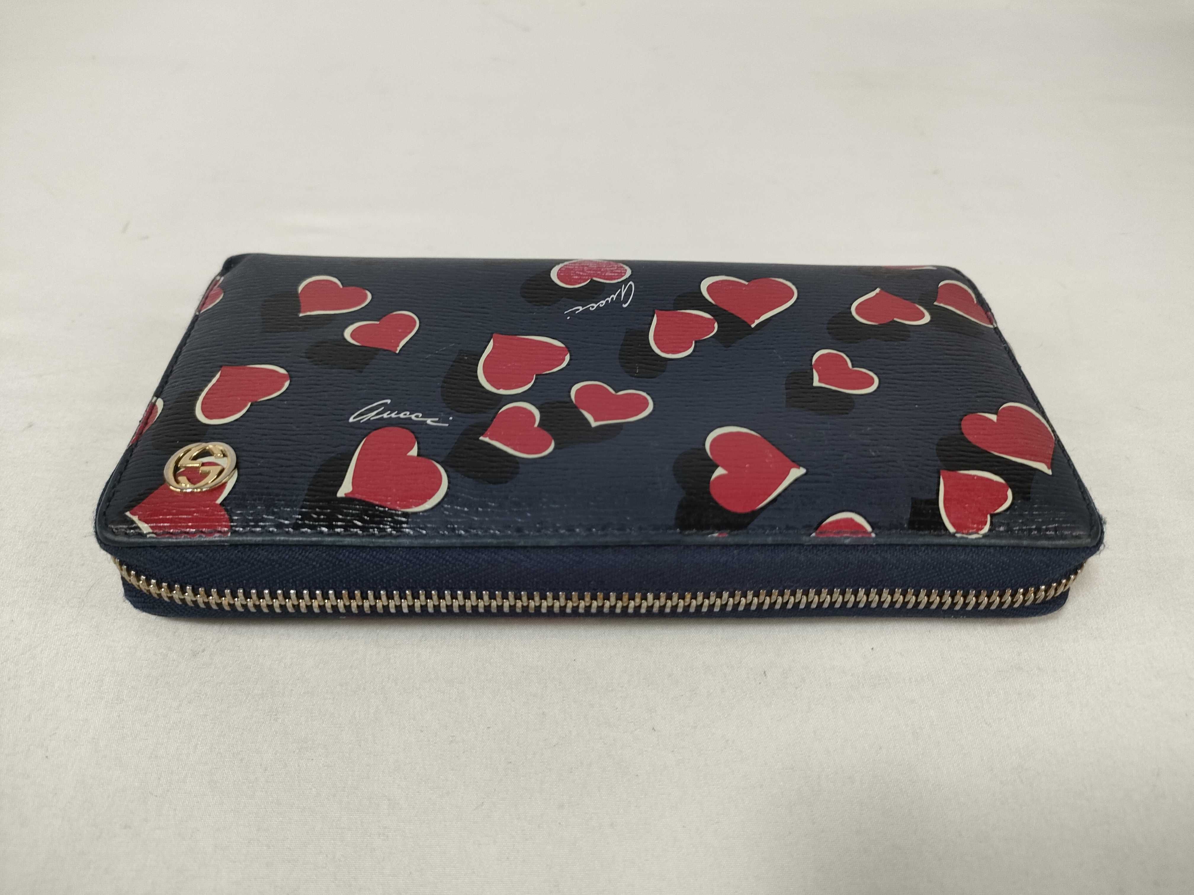 Heart Round Zip Long Wallet 309705 Wallet — view 6