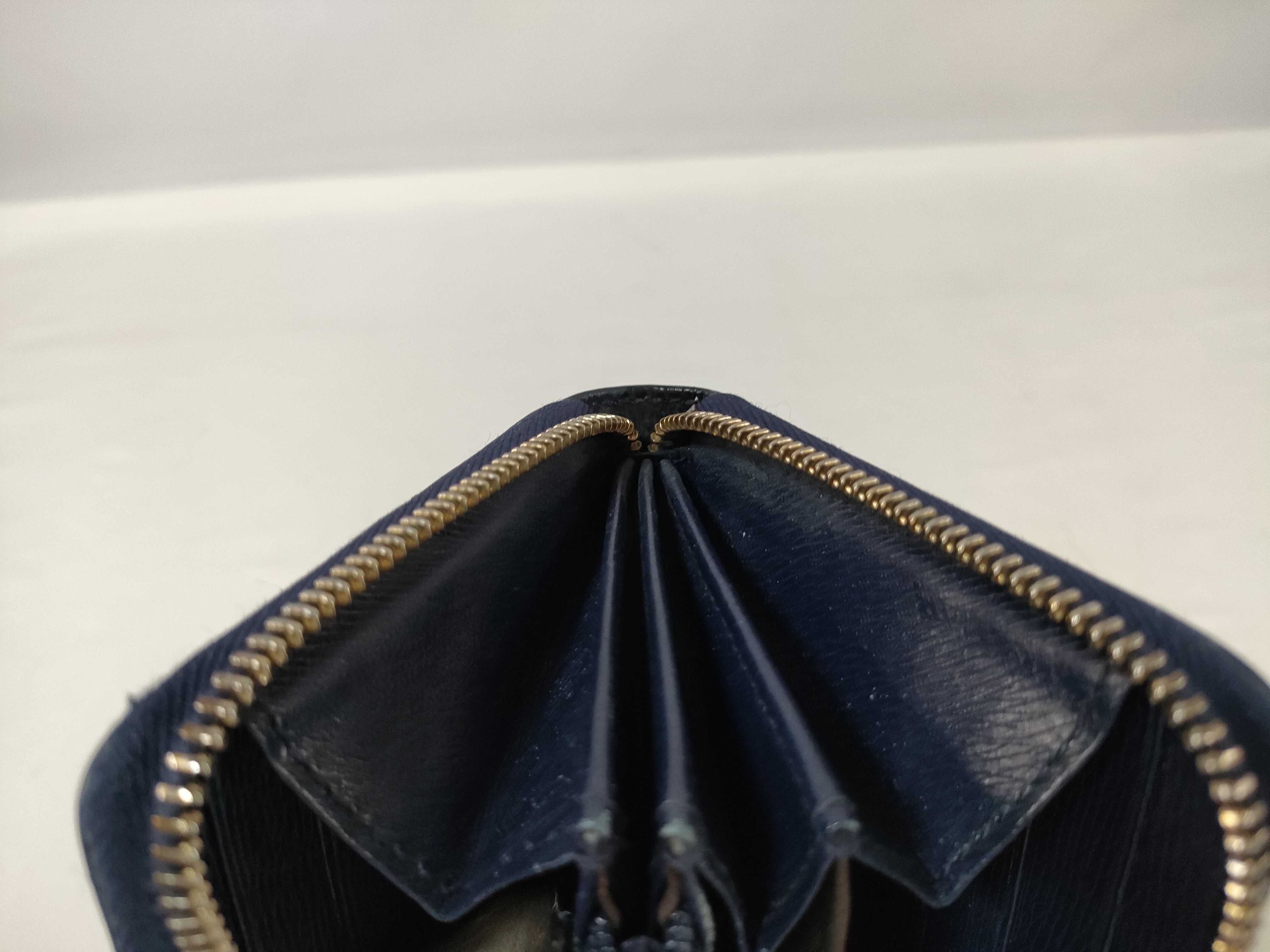 Heart Round Zip Long Wallet 309705 Wallet — view 9