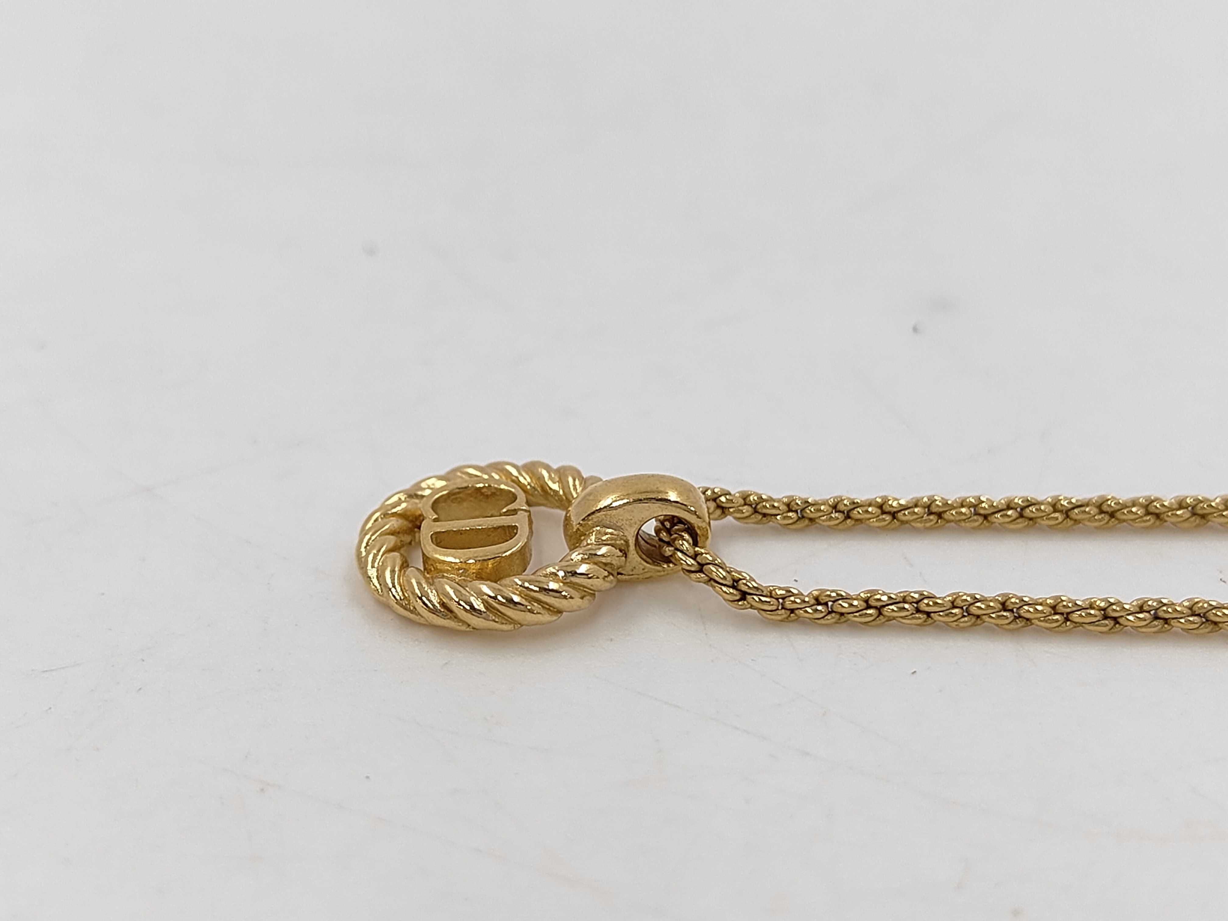 necklace — view 2