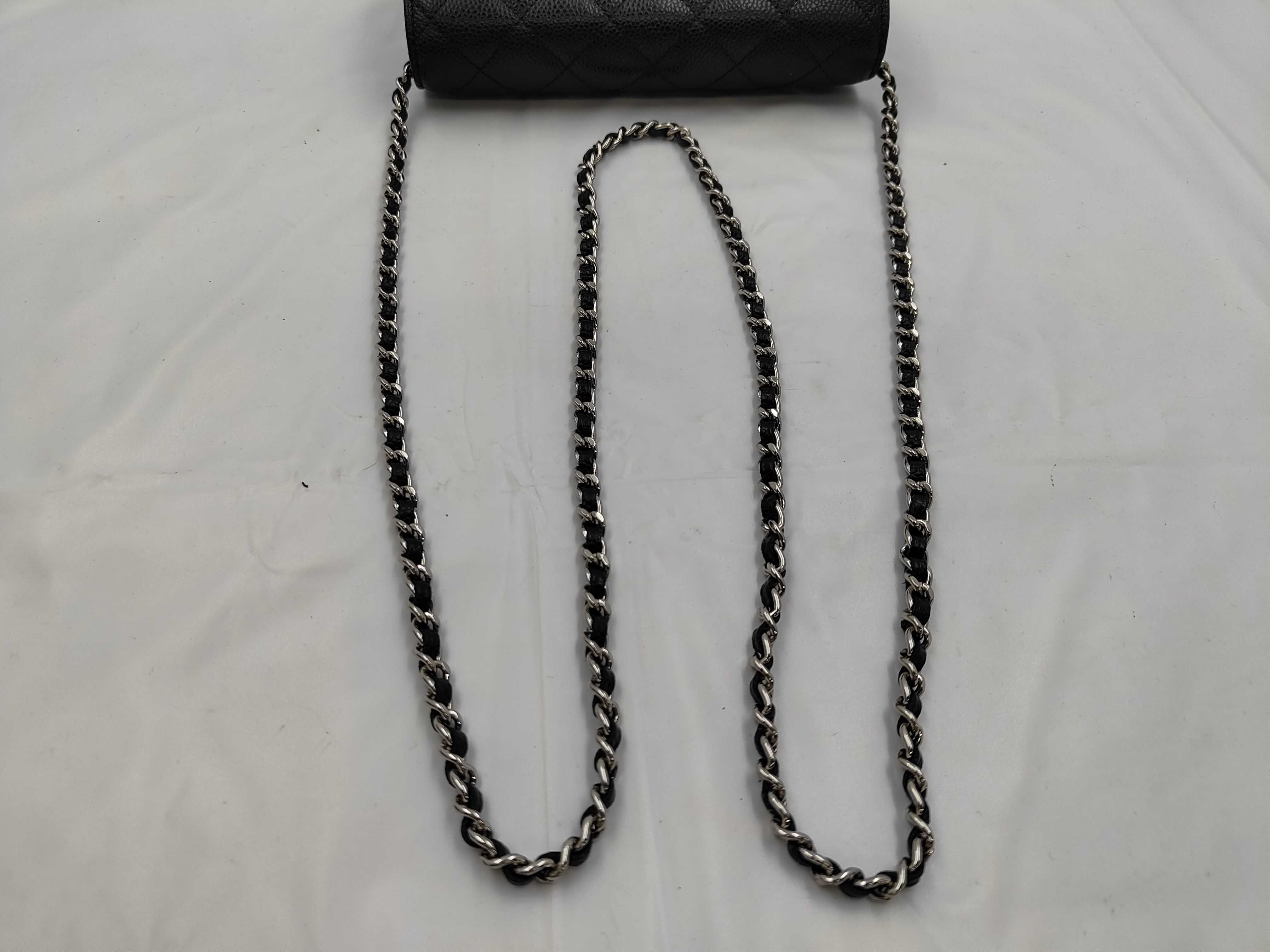 WOC Chain Bag Shoulder Bag — view 3