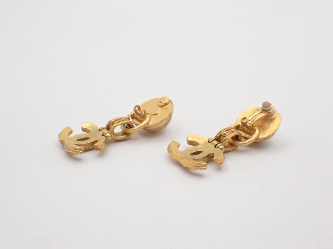 Coco Mark Faux Pearl Clip-on Earrings — view 2