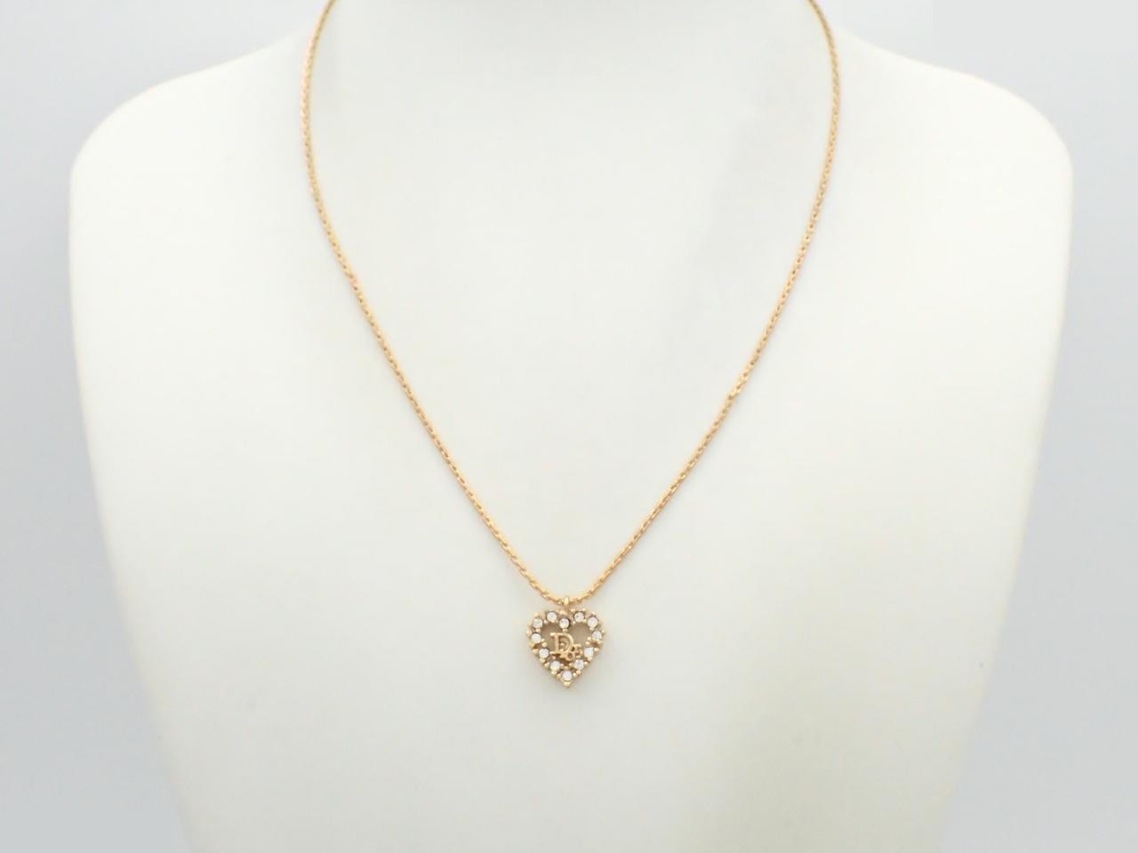 Other lines: Precious metals, necklaces, pendants — view 3