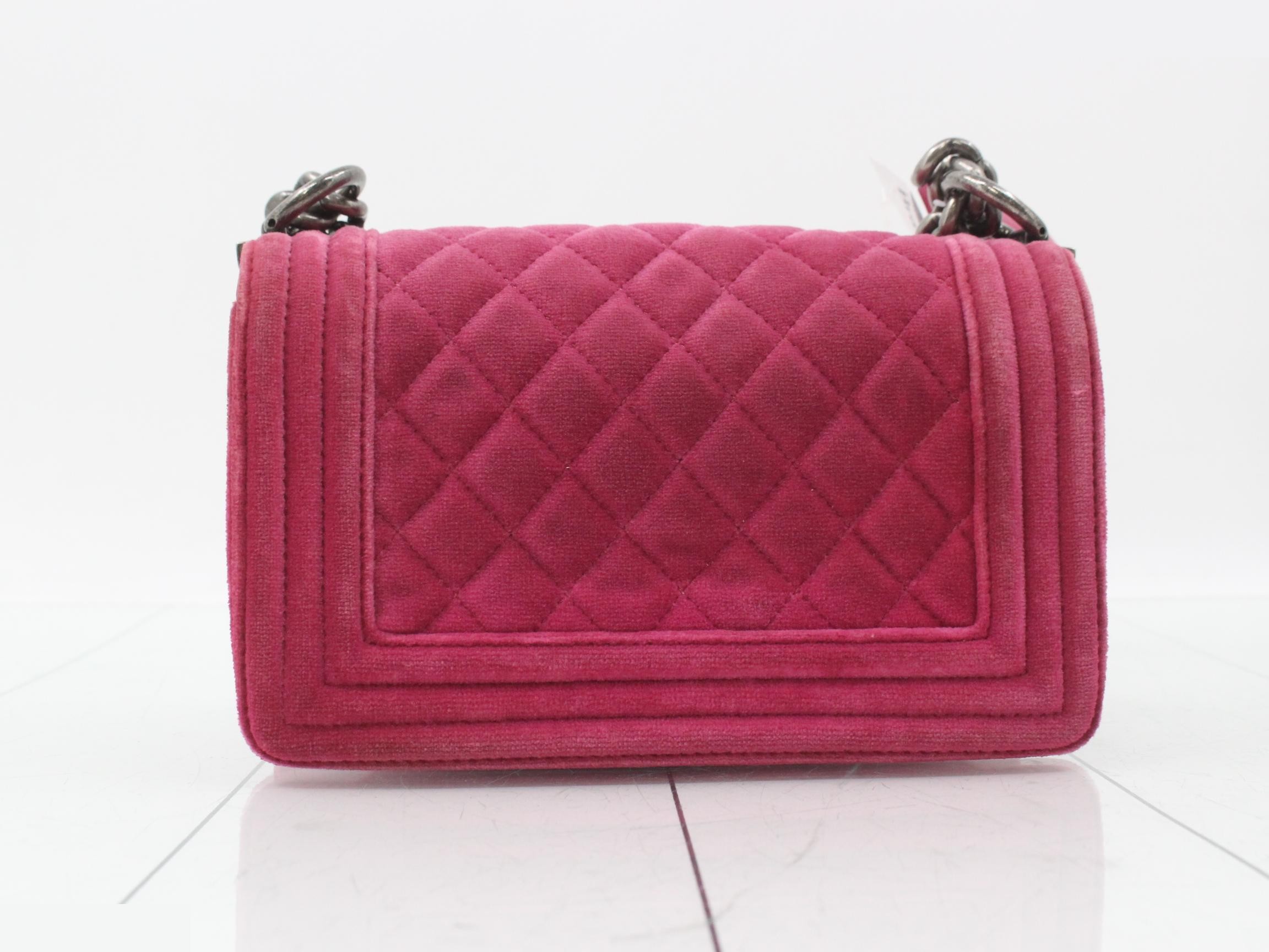 Boy Chanel Shoulder Bag — view 2