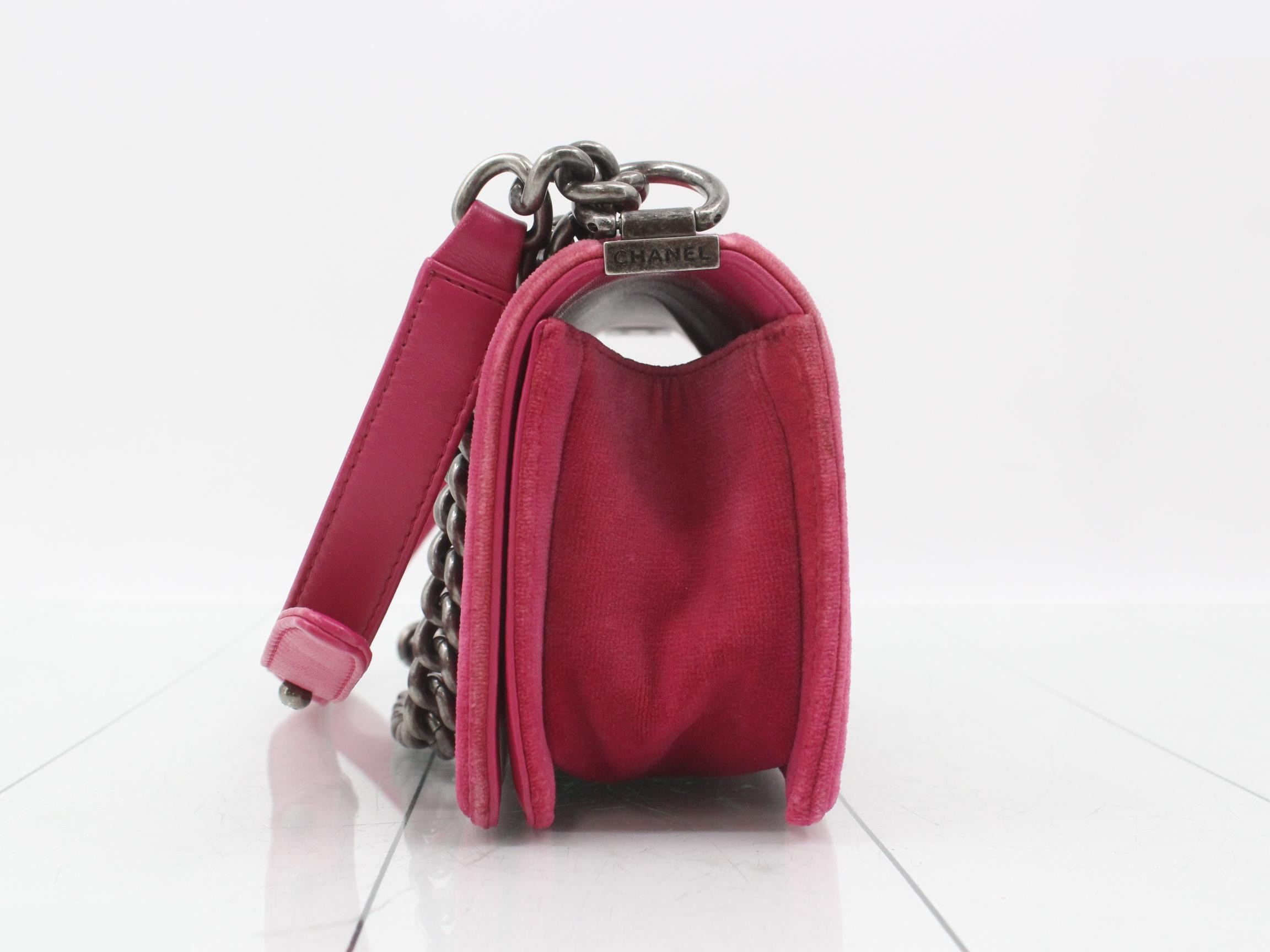 Boy Chanel Shoulder Bag — view 3
