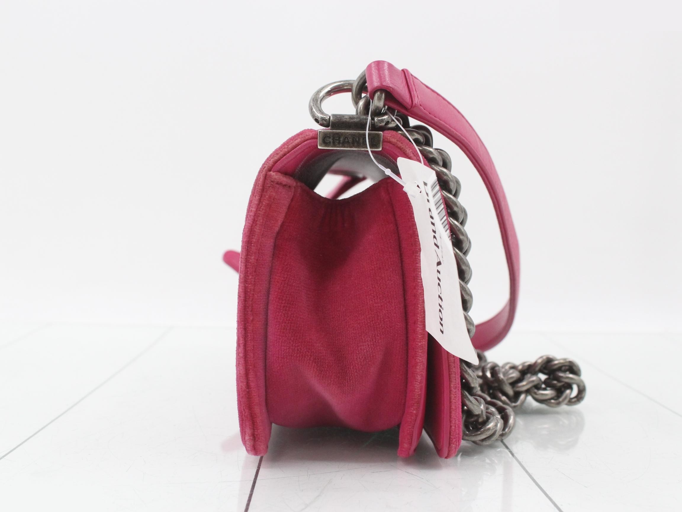Boy Chanel Shoulder Bag — view 4