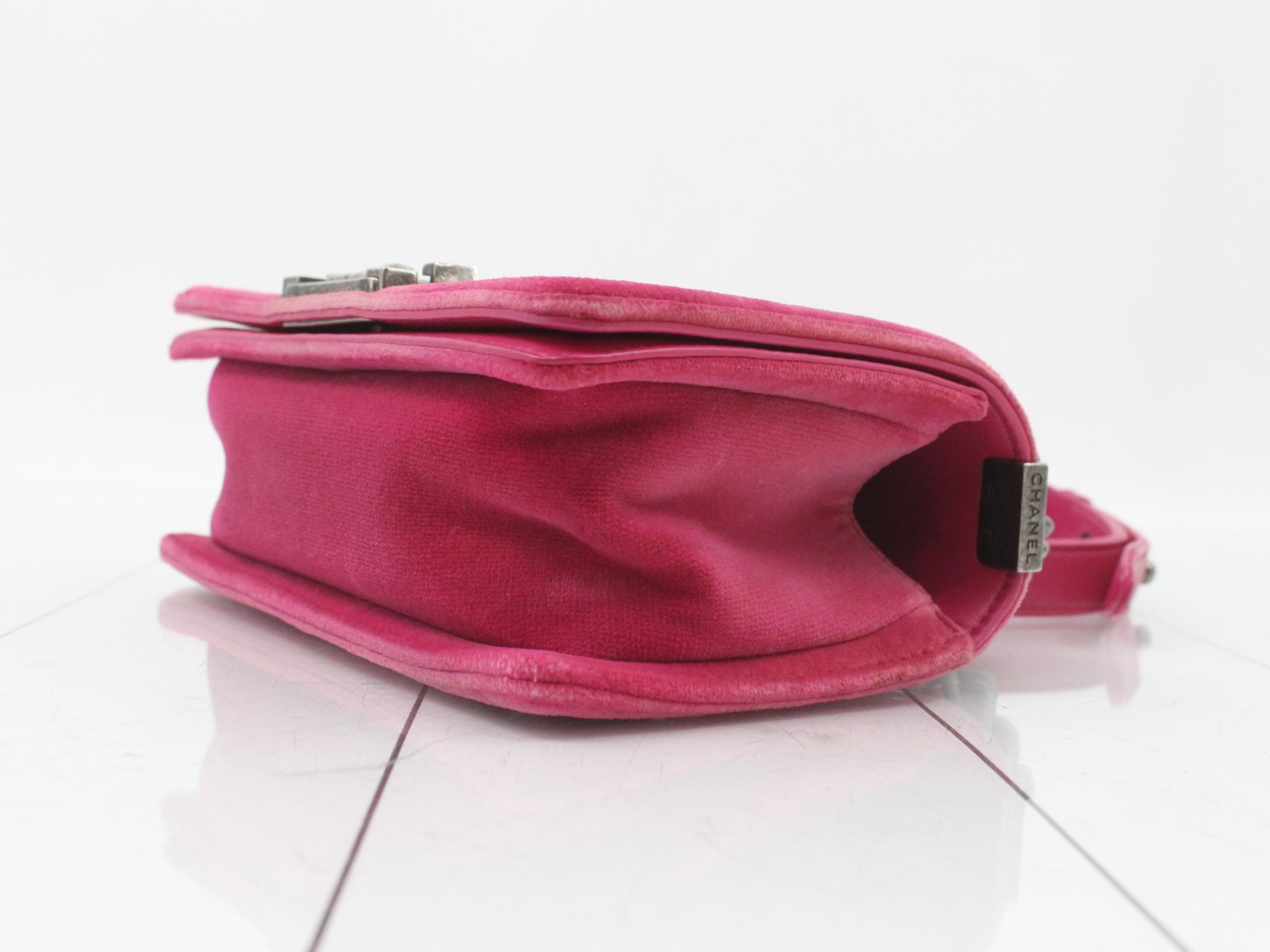Boy Chanel Shoulder Bag — view 6