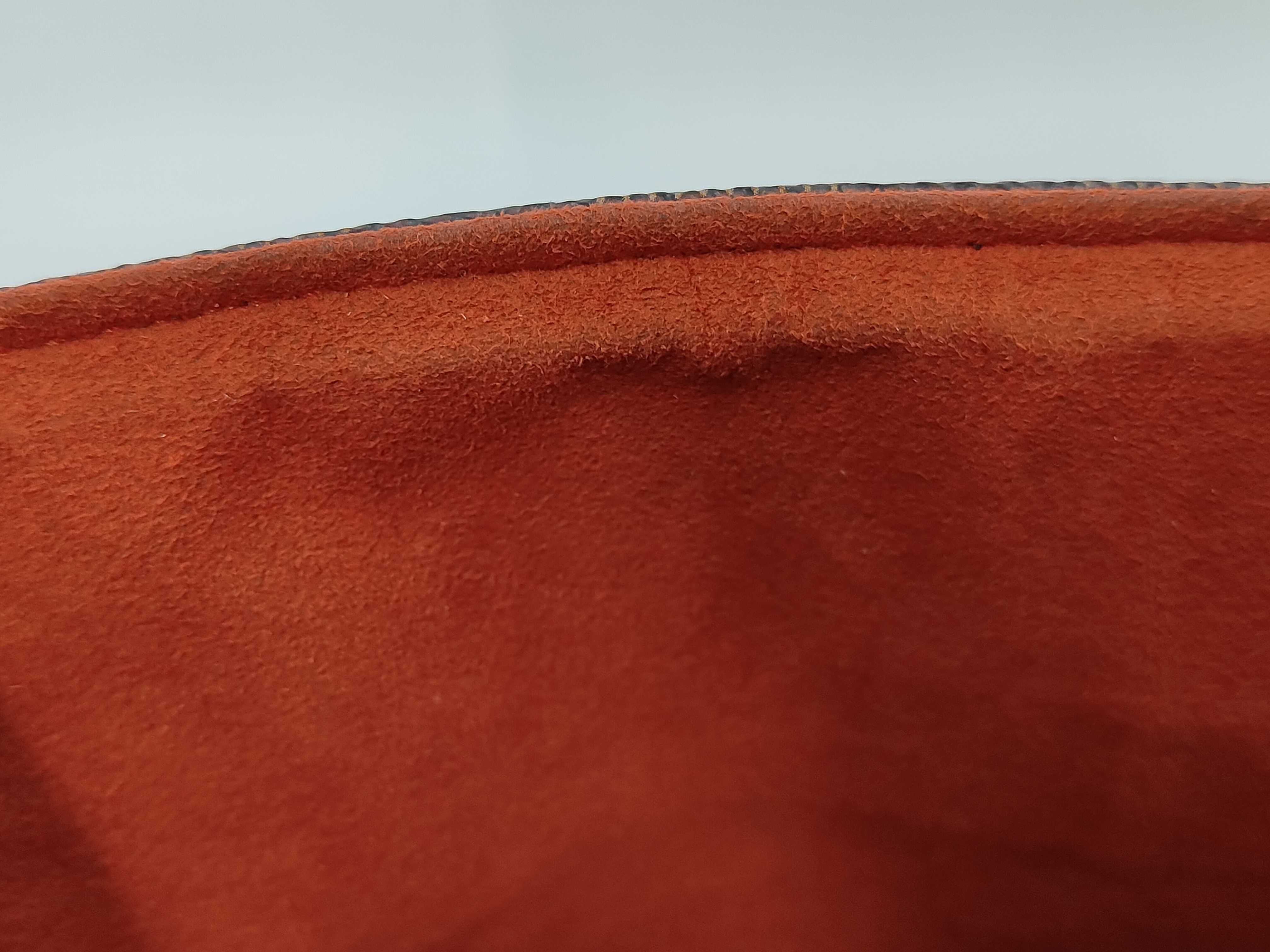 Damier LV Uzès Tote Bag — view 8