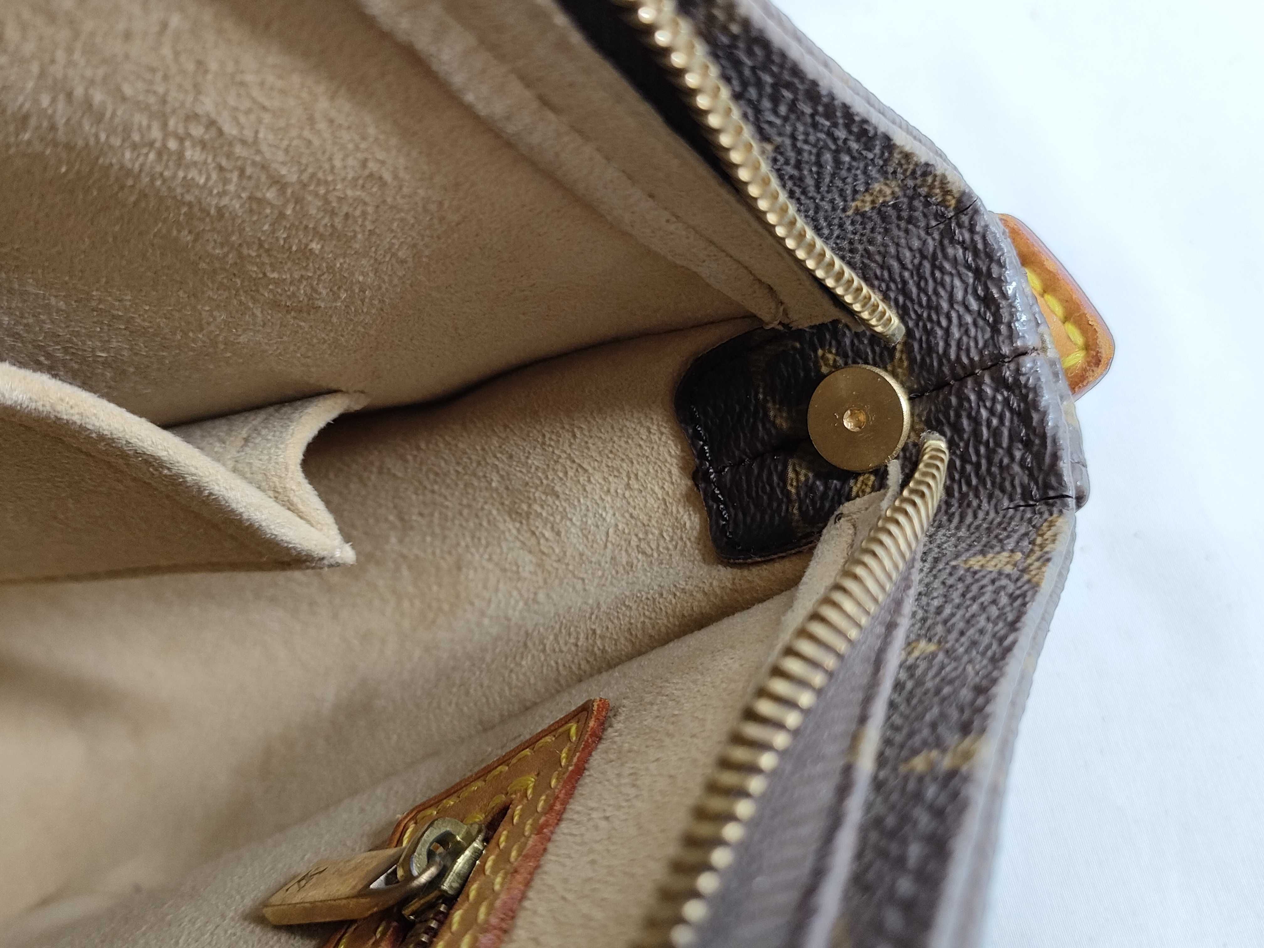 Monogram M51146 Looping MM Handbag — view 10